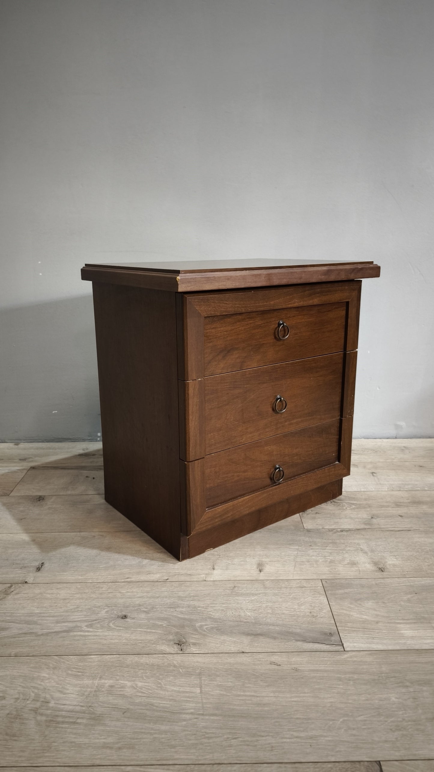 79356 Coppia di comodini in legno con tre cassetti