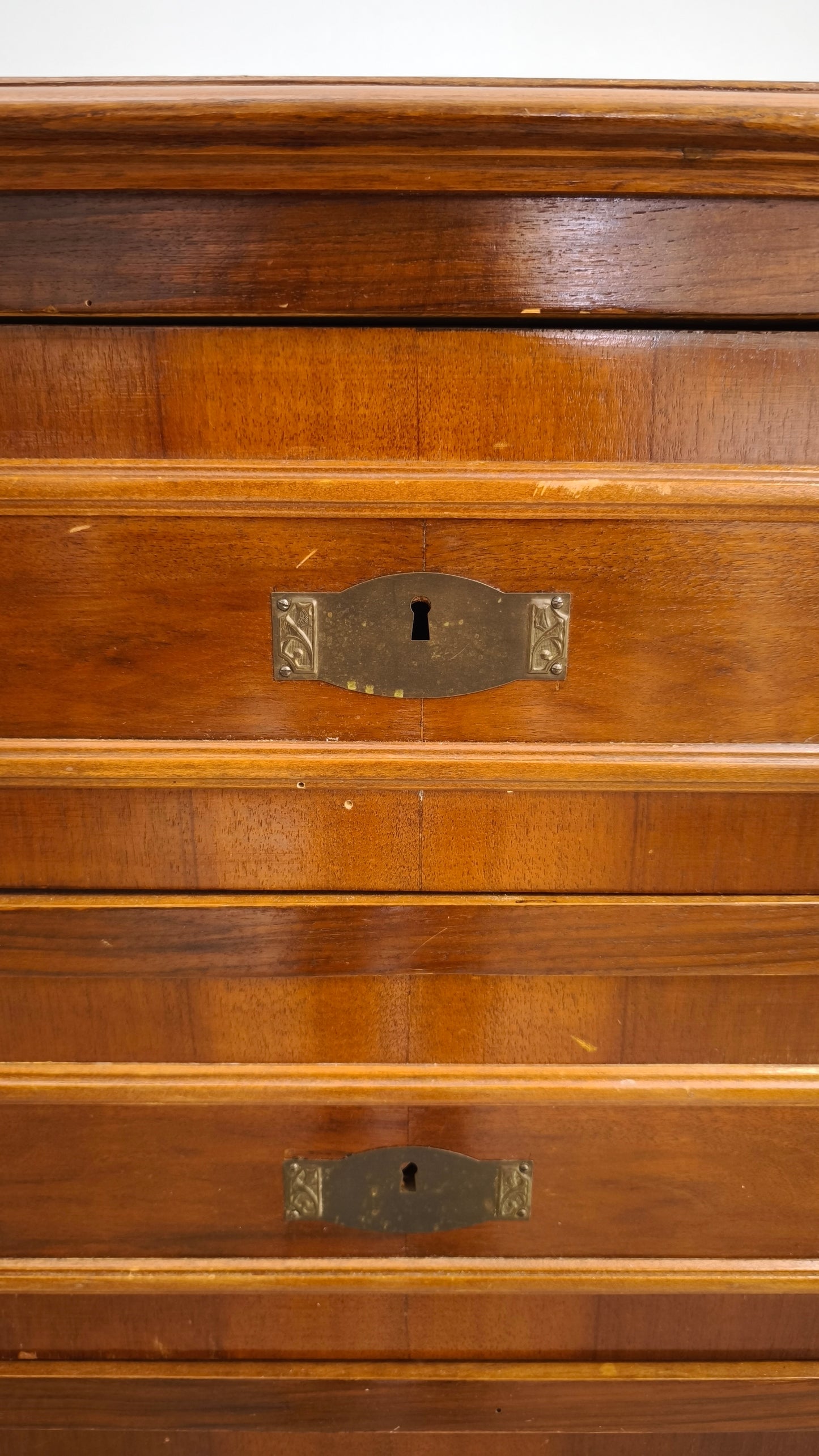 79358 Comò in legno con quatto cassetti