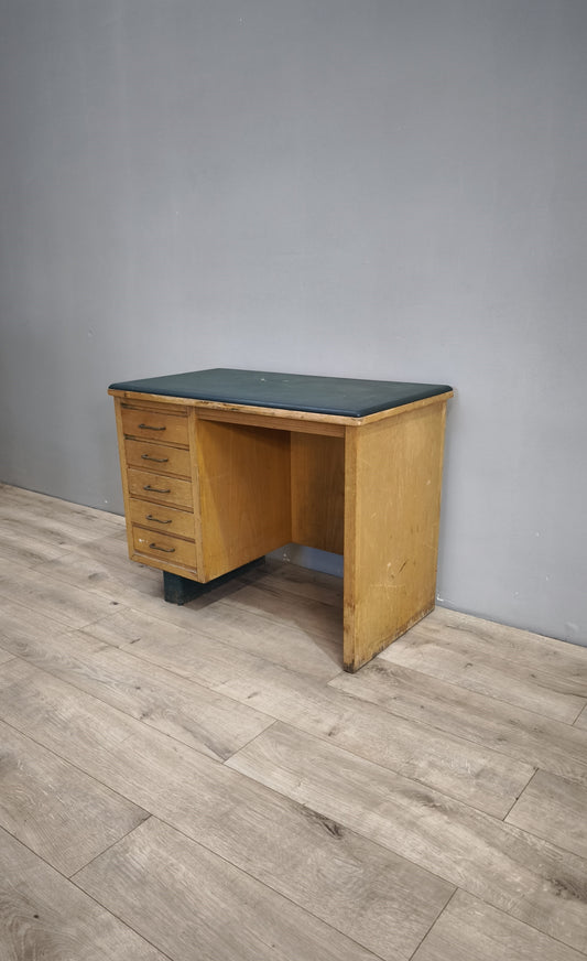 61053 Scrivania Antonio Ferretti, Milano, anni '60