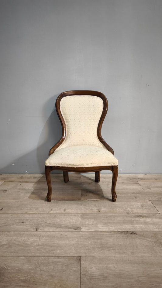 79421 Poltroncina da camera con struttura in legno