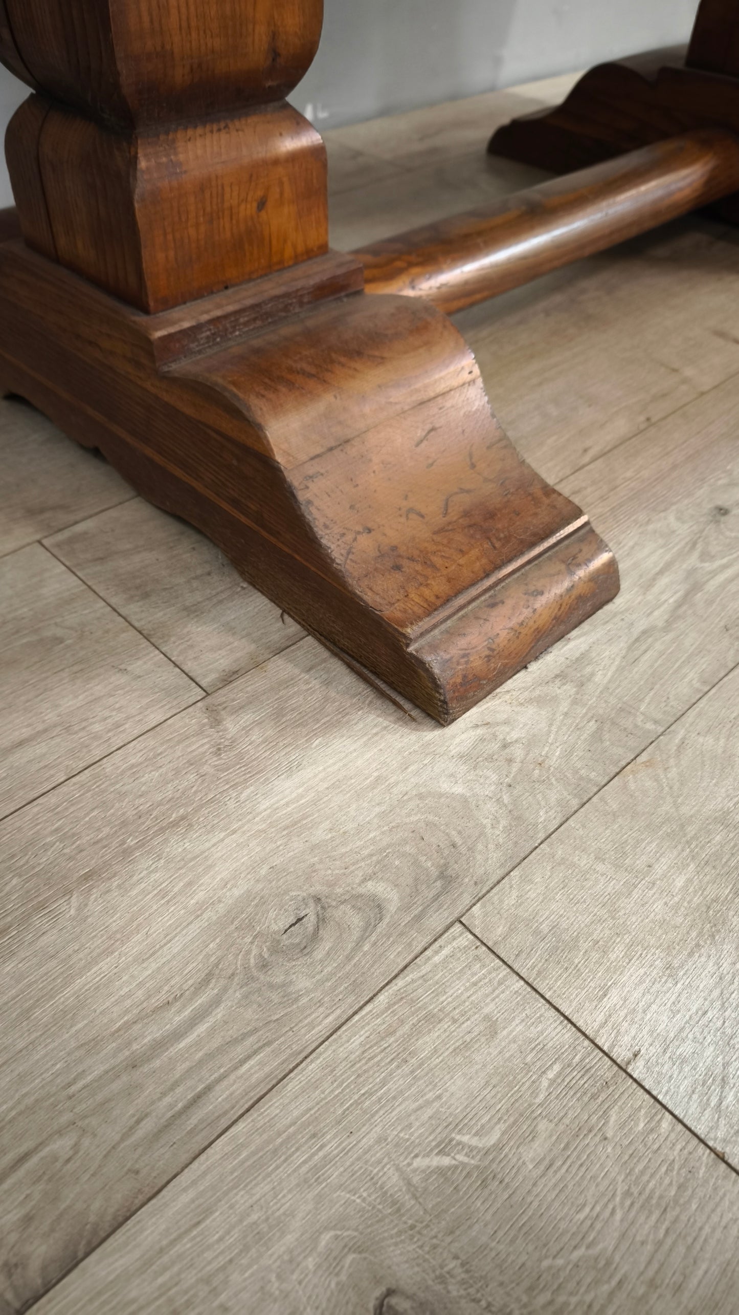 79717 Tavolo in legno massello