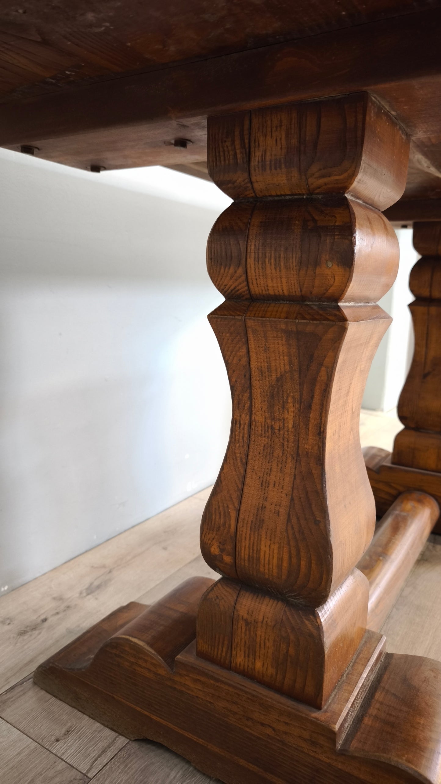 79717 Tavolo in legno massello