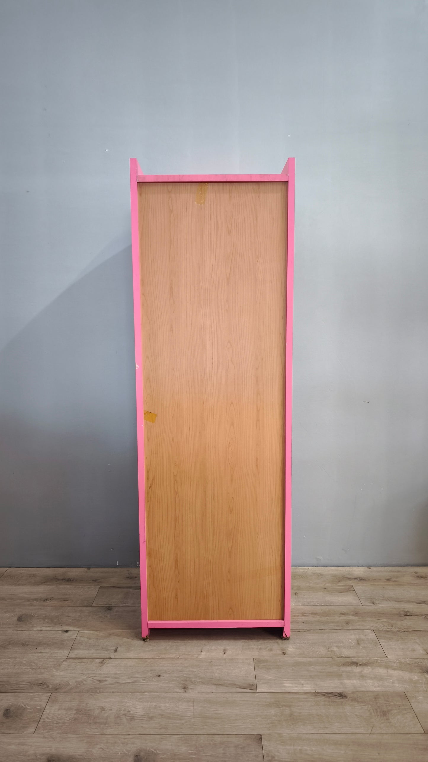 80904 Libreria rosa con quattro ripiani