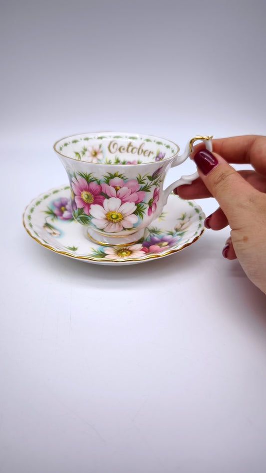 81334 Tazzina da caffè con piattino in ceramica Royal Albert, Flower of the month series, October, Cosmos
