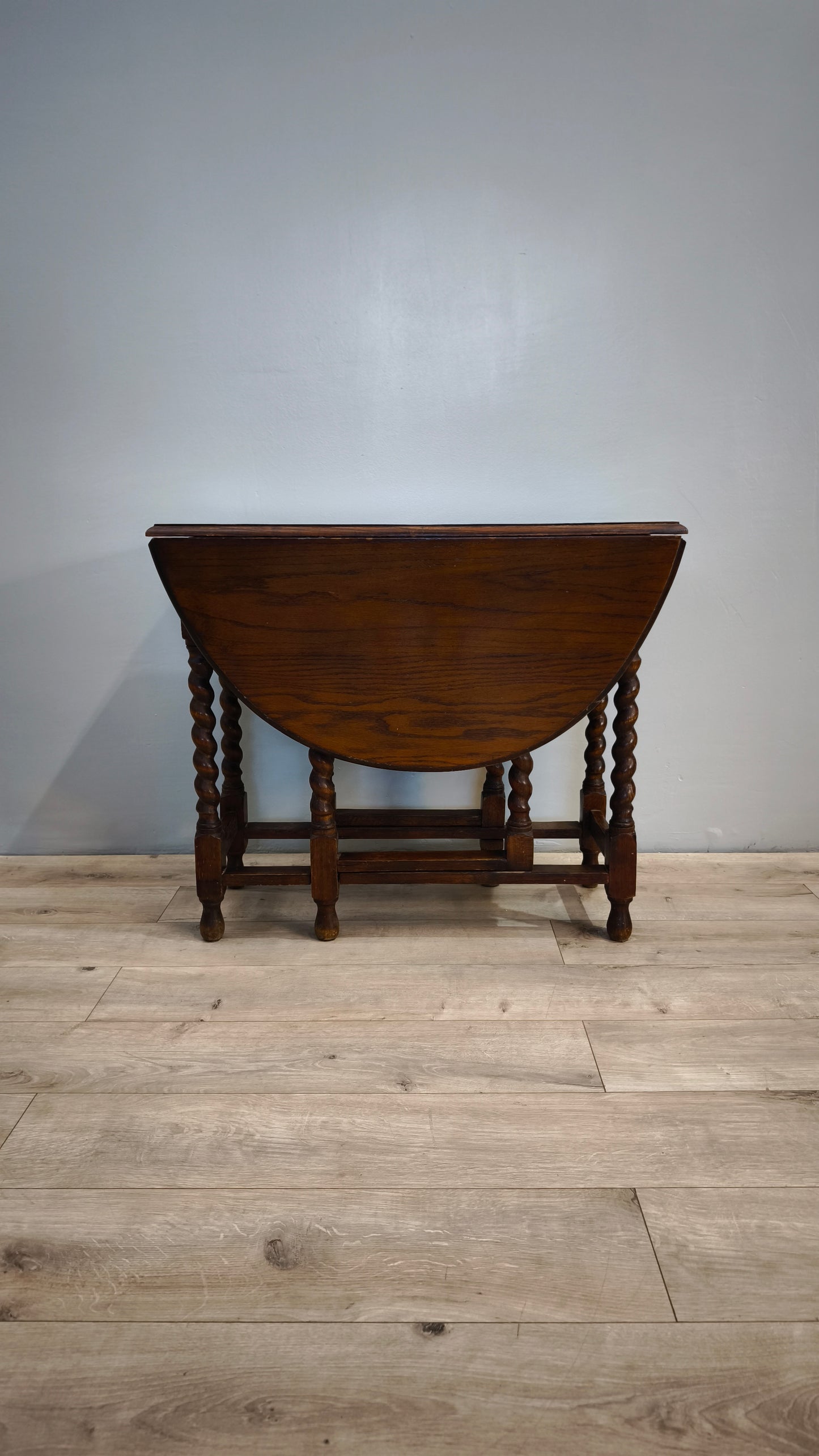 81538 Tavolo a bandelle in legno