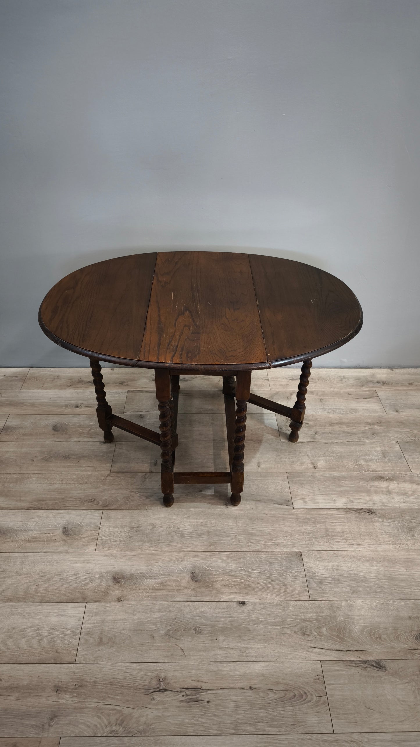 81538 Tavolo a bandelle in legno