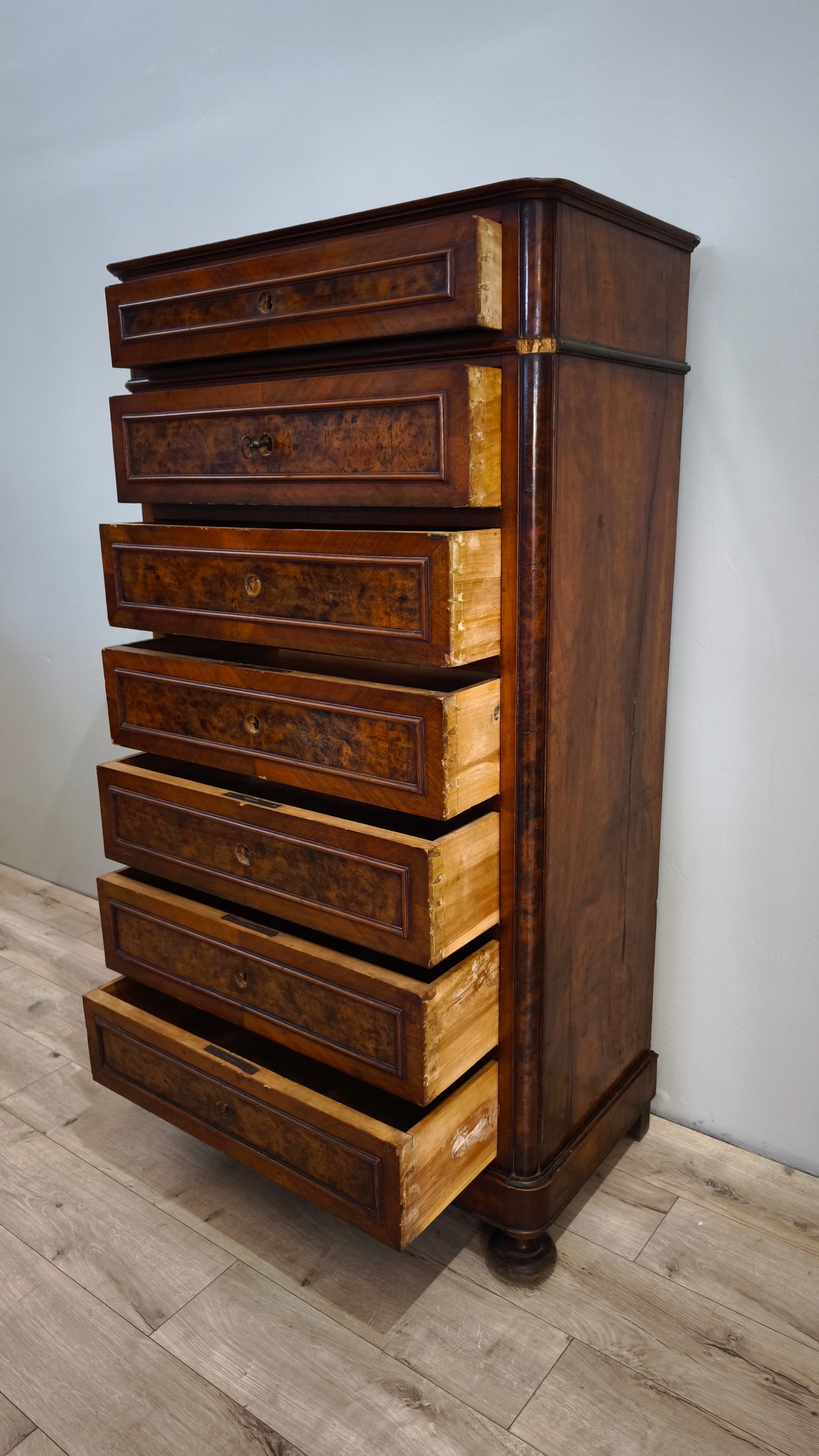 81531 Settimino in legno impiallacciato