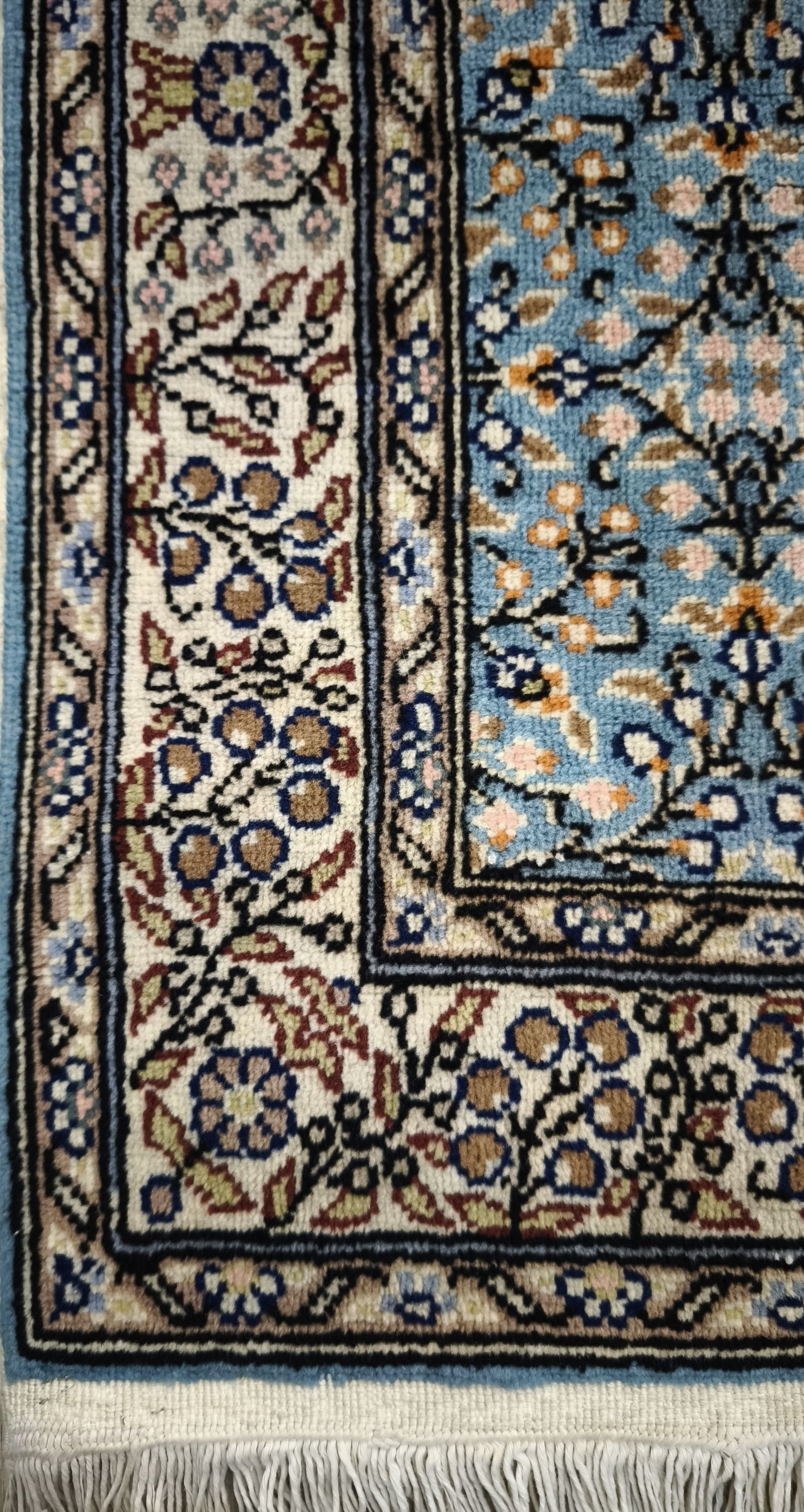 81559 Tappeto persiano con decorazione floreale