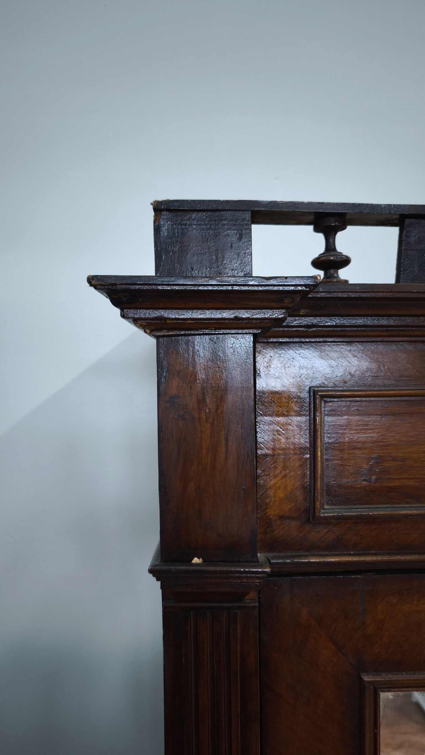 81534 Armadio in legno un' anta a specchio