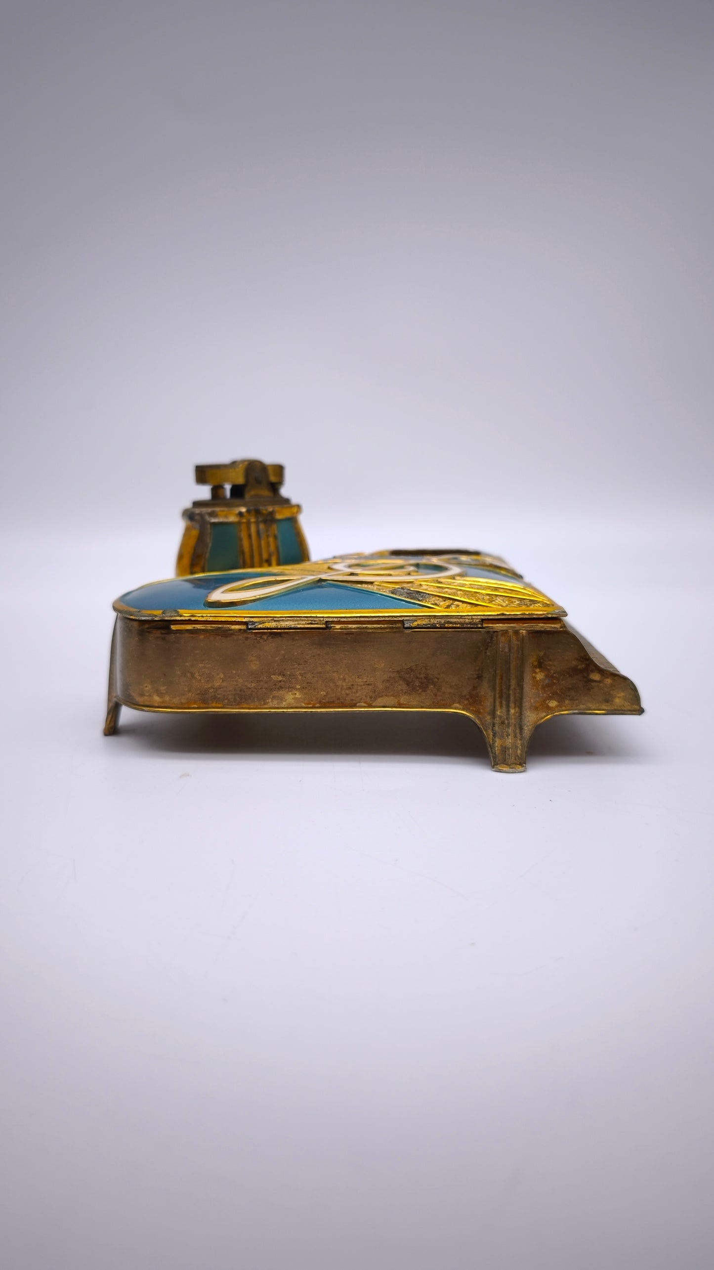 81640 Set fumo da tavolo forma pianoforte, anni '70