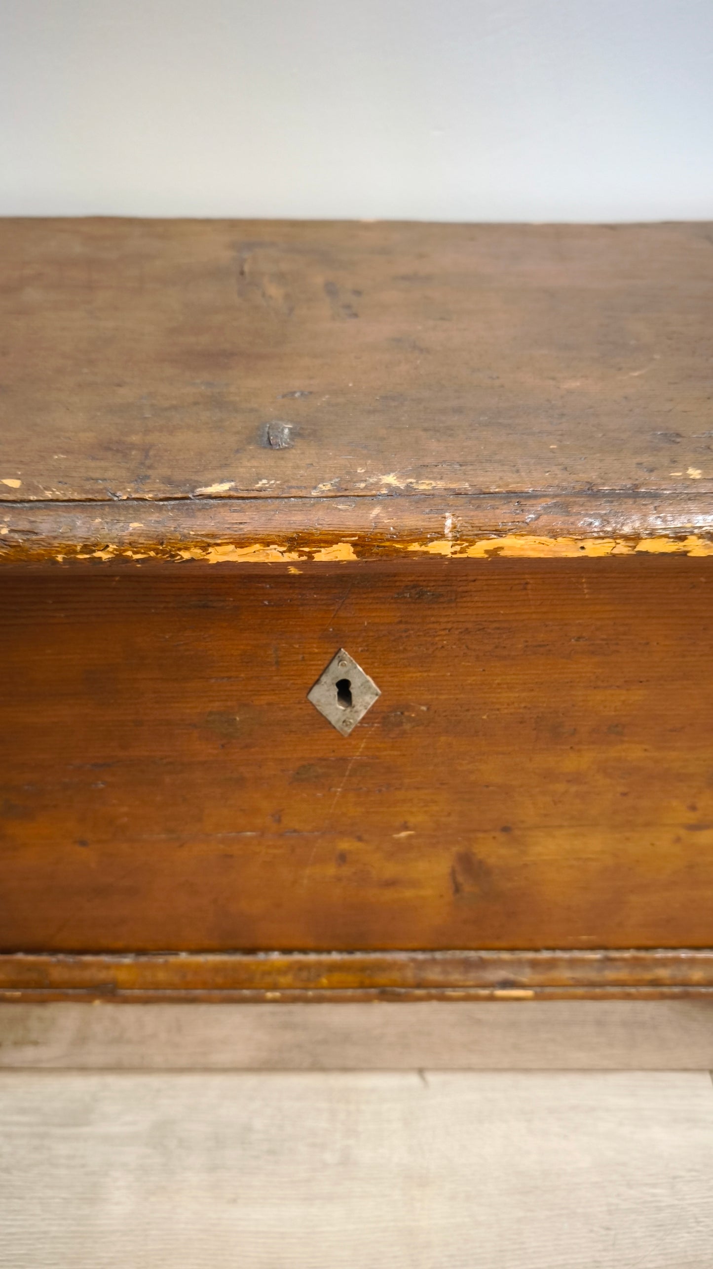 81660 Cassapanca arte povera in legno massello