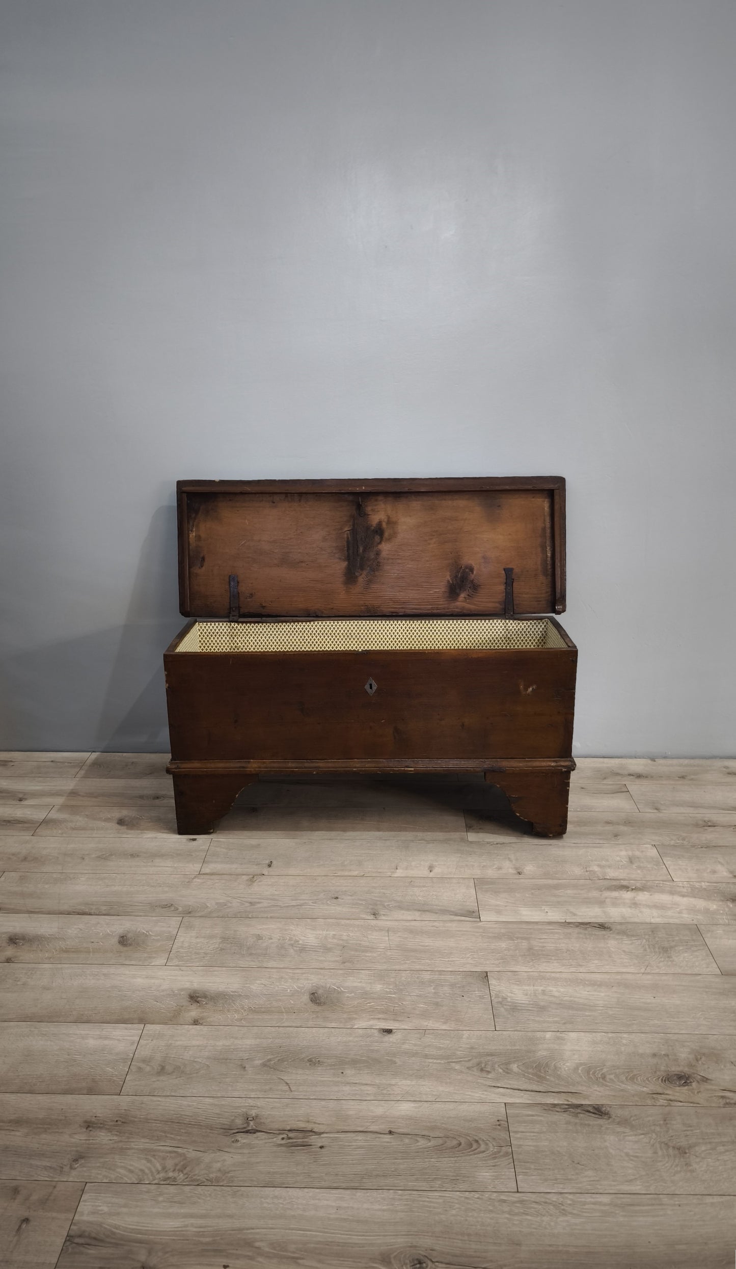 81660 Cassapanca arte povera in legno massello