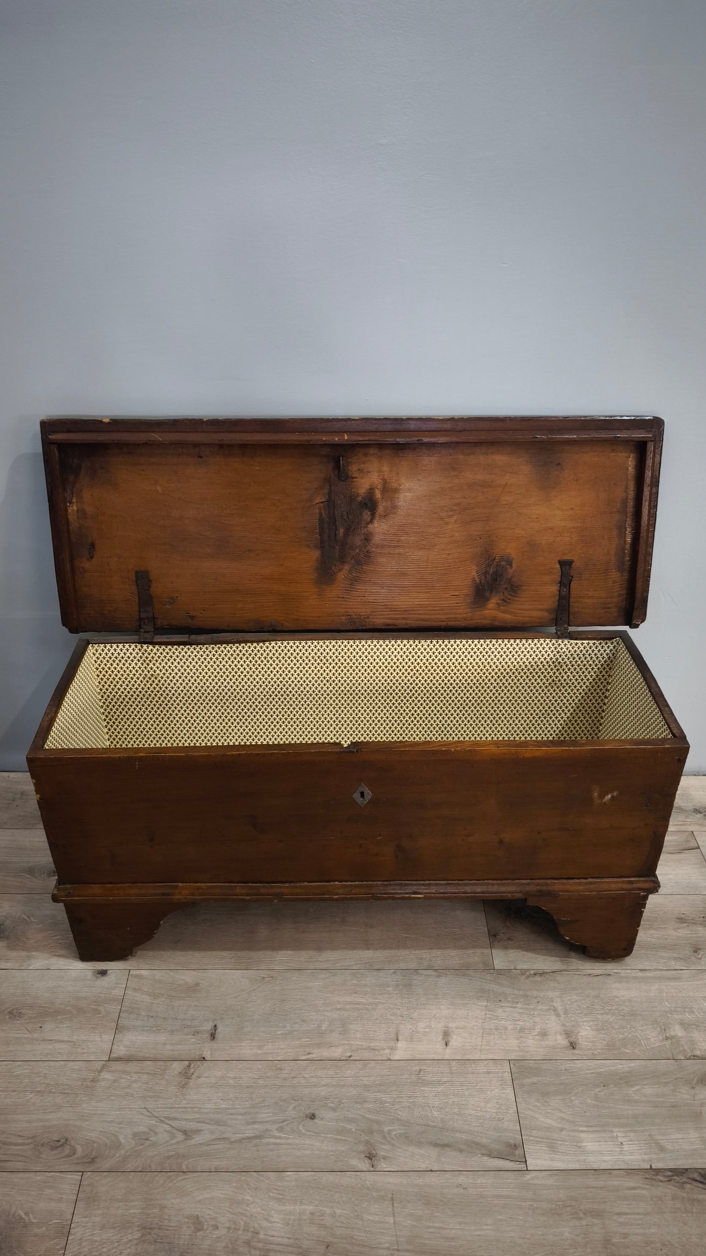 81660 Cassapanca arte povera in legno massello