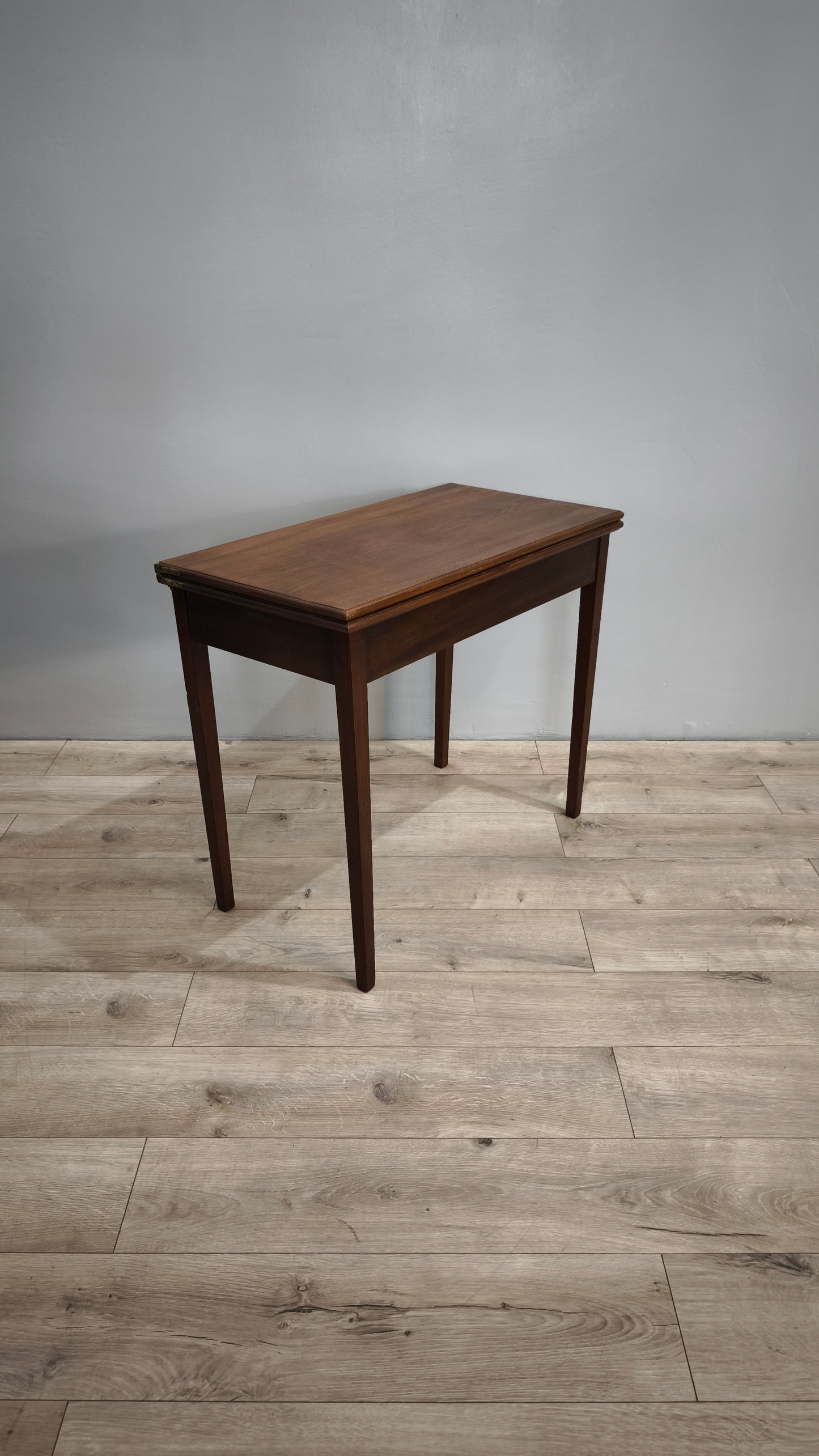 81661 Tavolo da gioco in legno