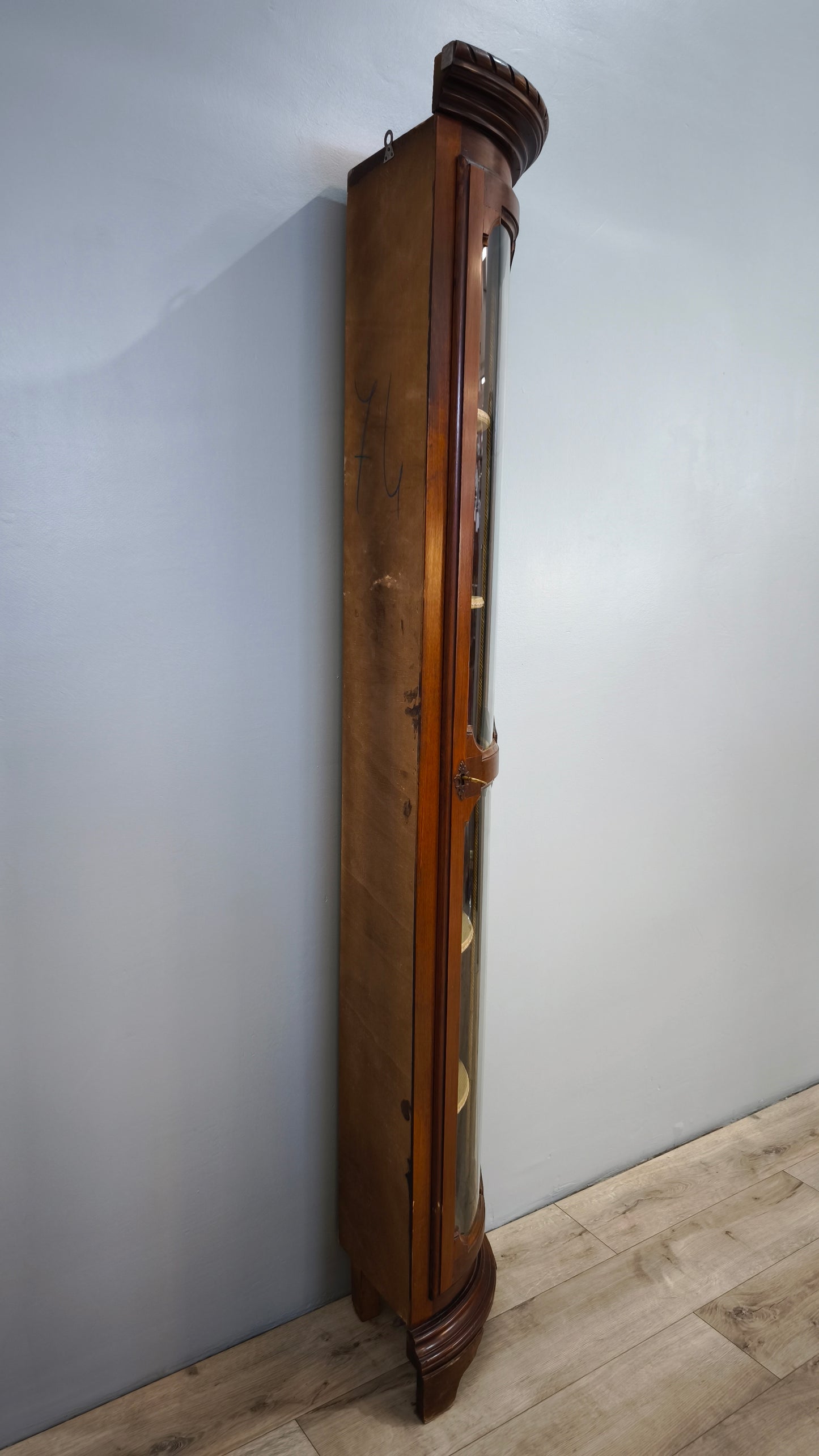 81662 Angoliera vetrina in legno