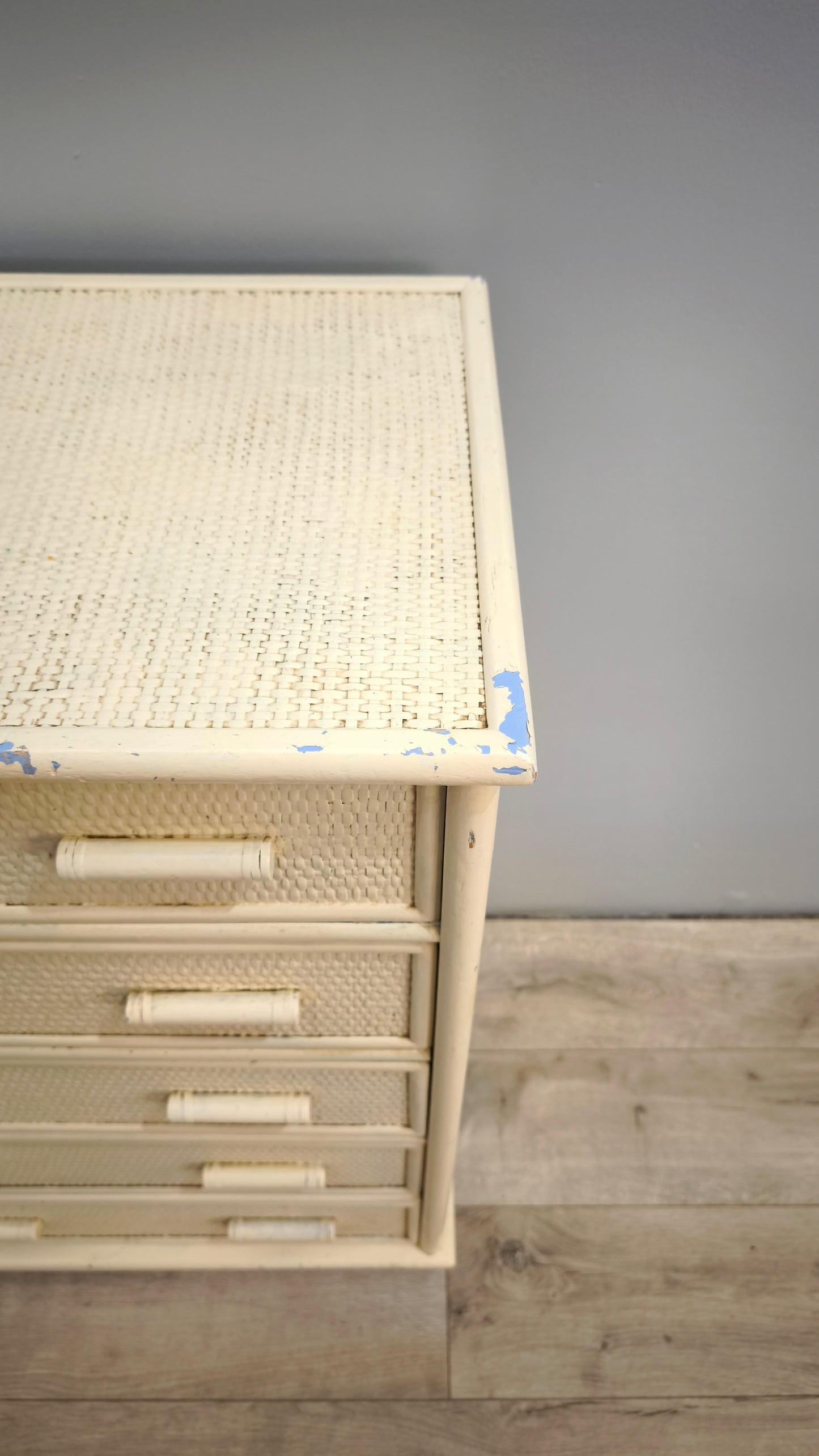 81700 Cassettiera bianca in rattan