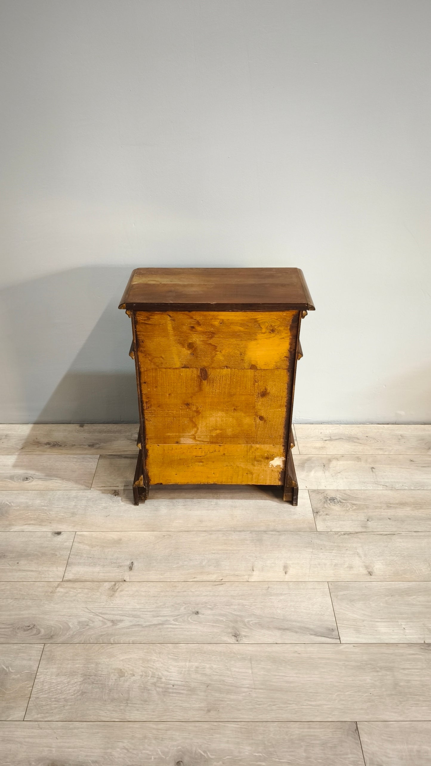 81810 Coppia di comodini in legno due cassetti e uno sportello