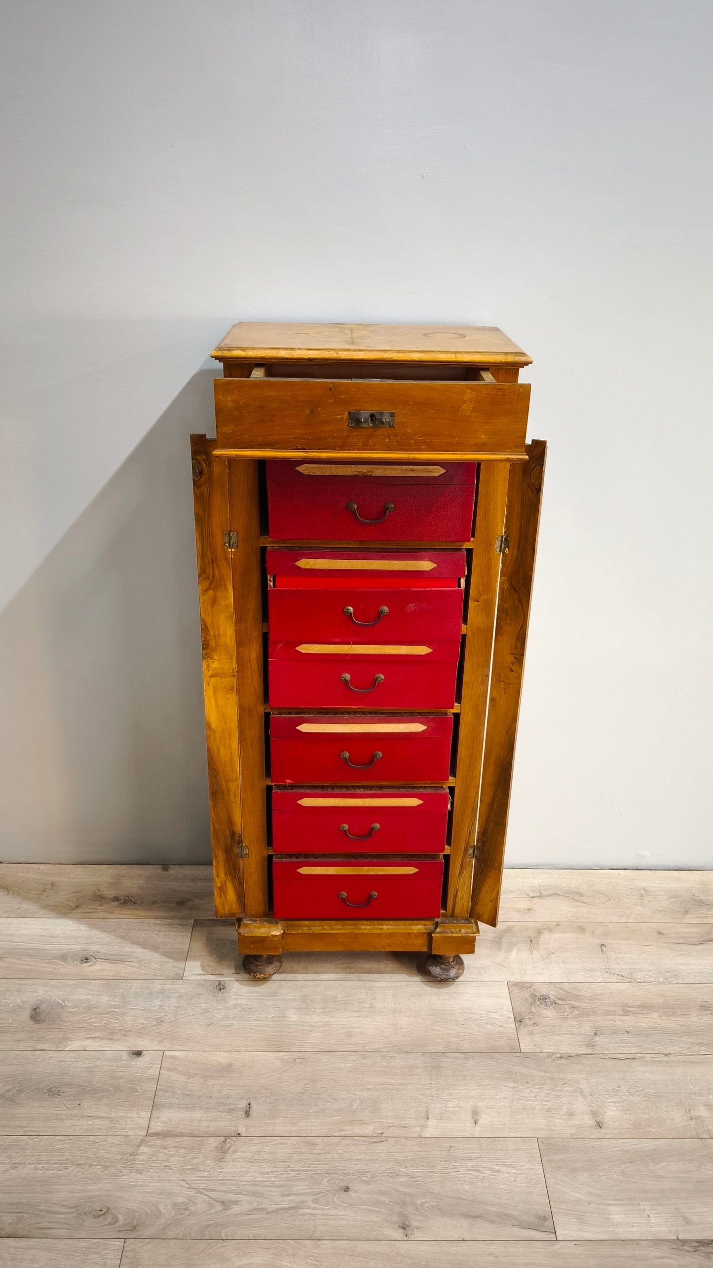 81818 Mobiletto archivio in legno con cassetti portadocumenti