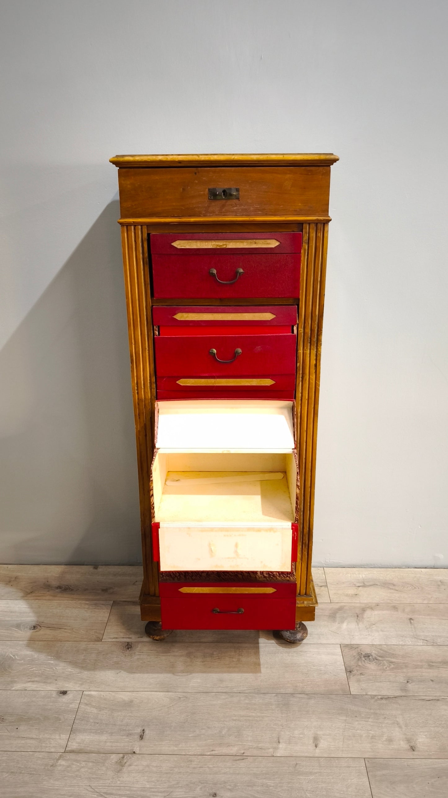 81818 Mobiletto archivio in legno con cassetti portadocumenti