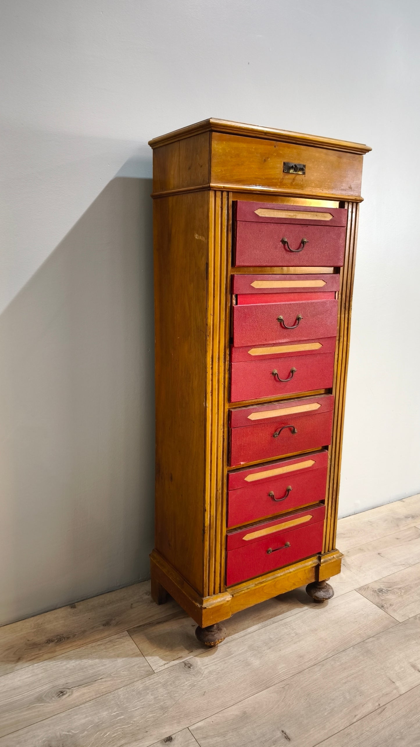 81818 Mobiletto archivio in legno con cassetti portadocumenti