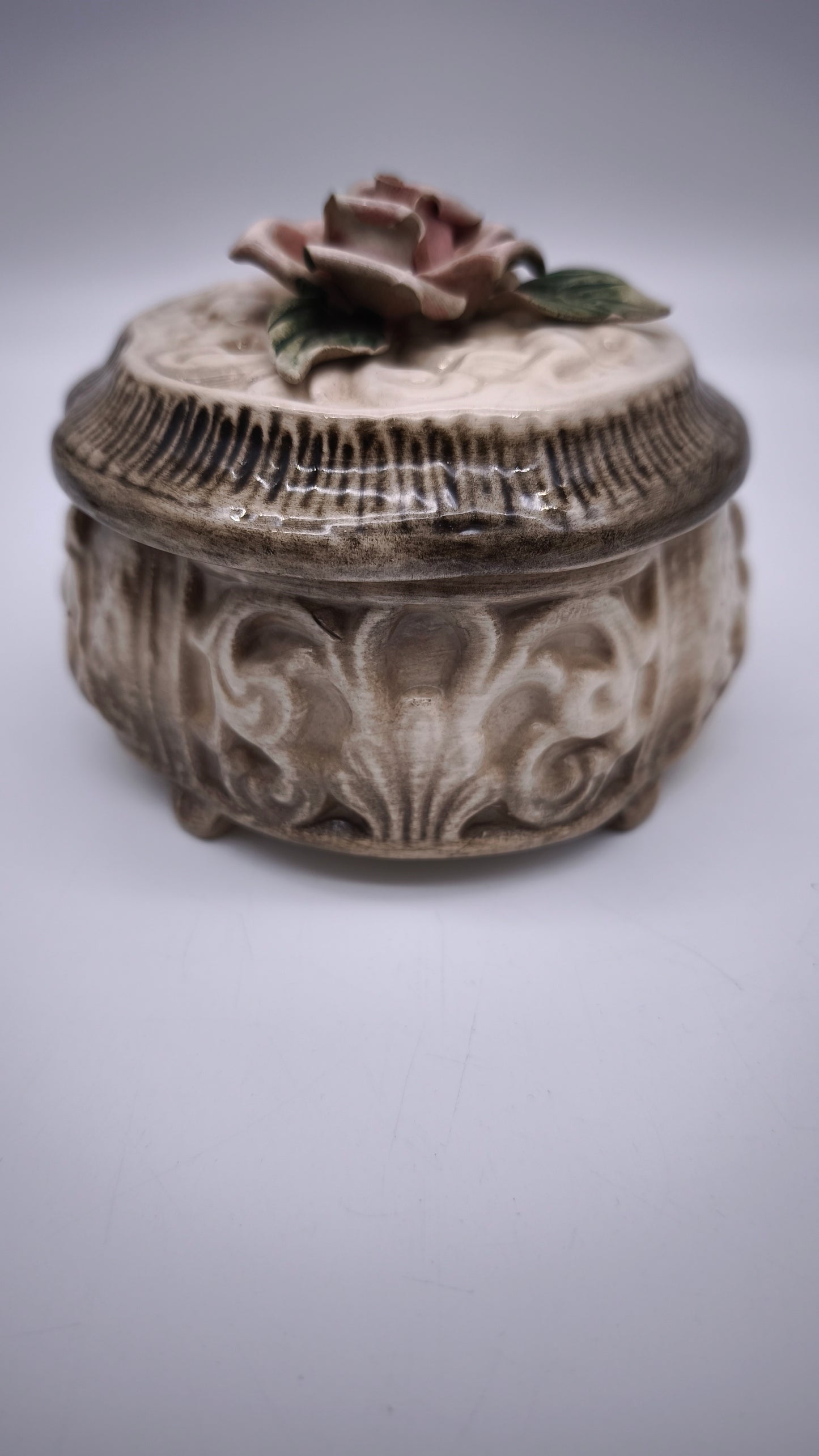 81593 Scatolina in ceramica di Bassano
