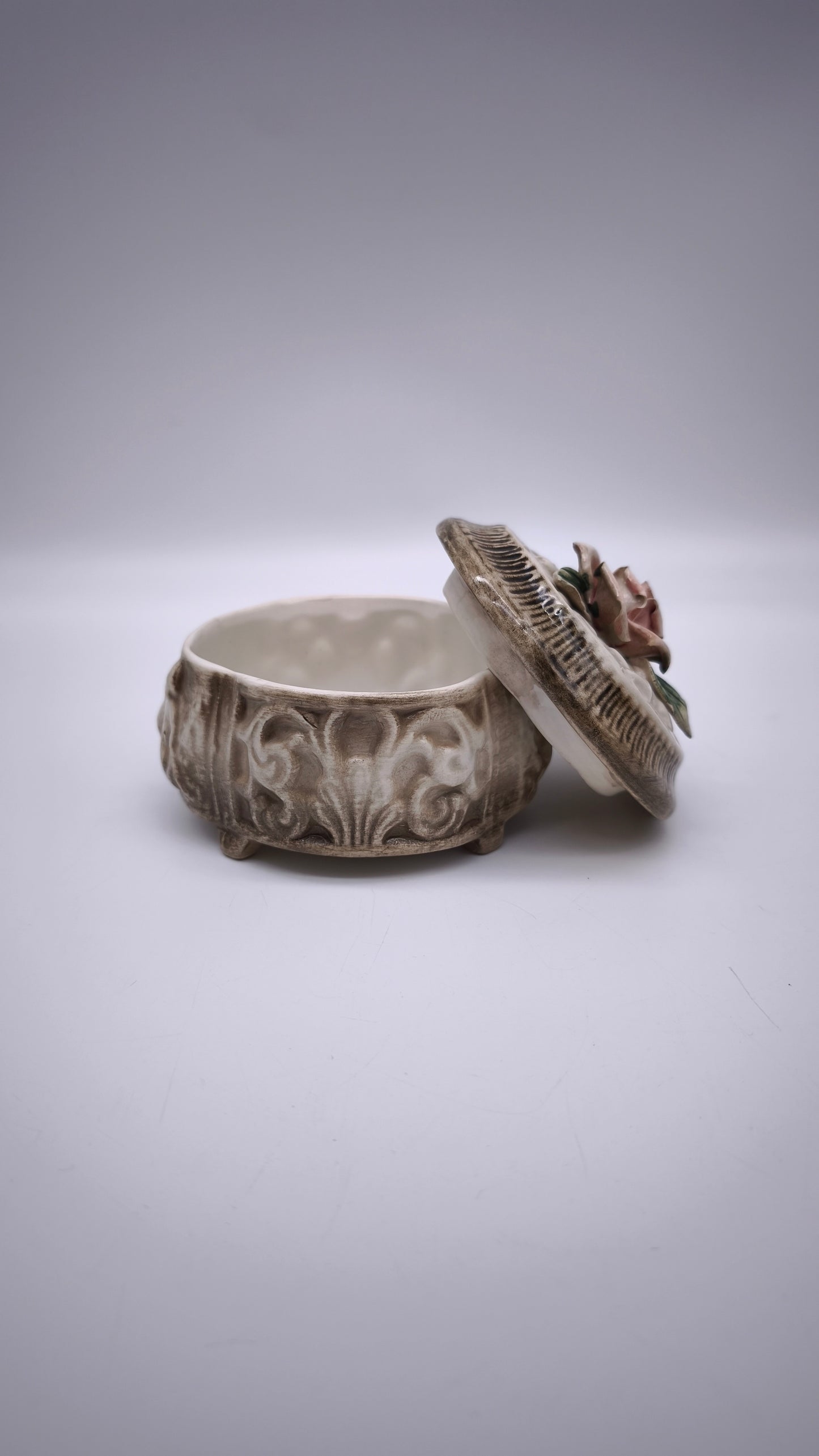 81593 Scatolina in ceramica di Bassano