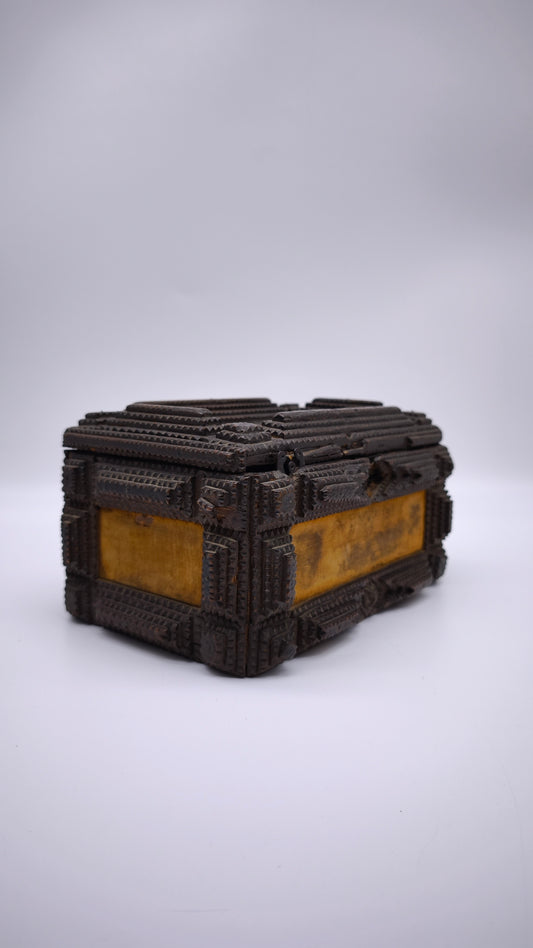 81709 Scatola Tramp Art, XIX secolo