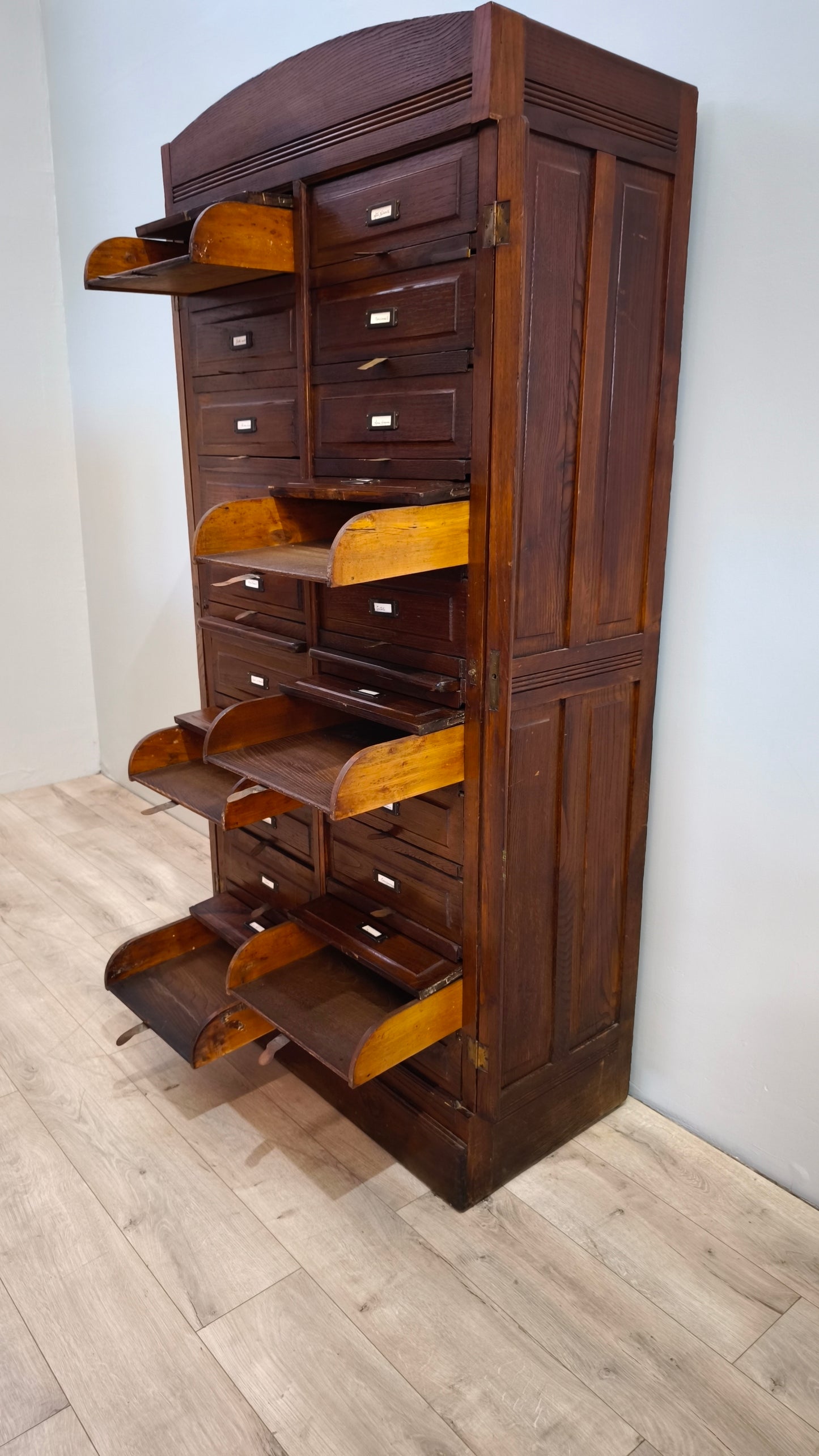 81845 Mobile archivio notarile in legno massello di rovere