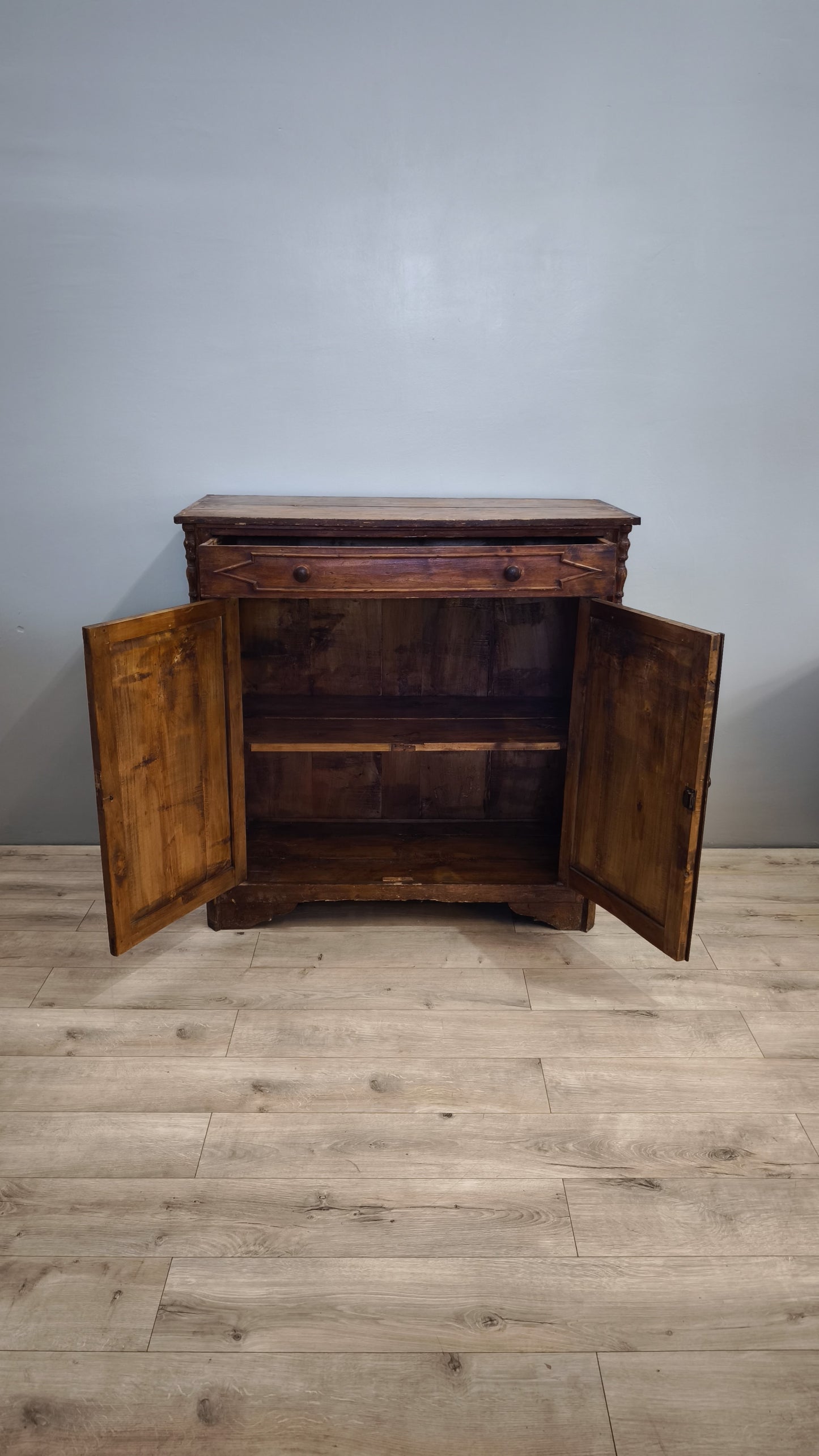 79389 Servante due sportelli in legno