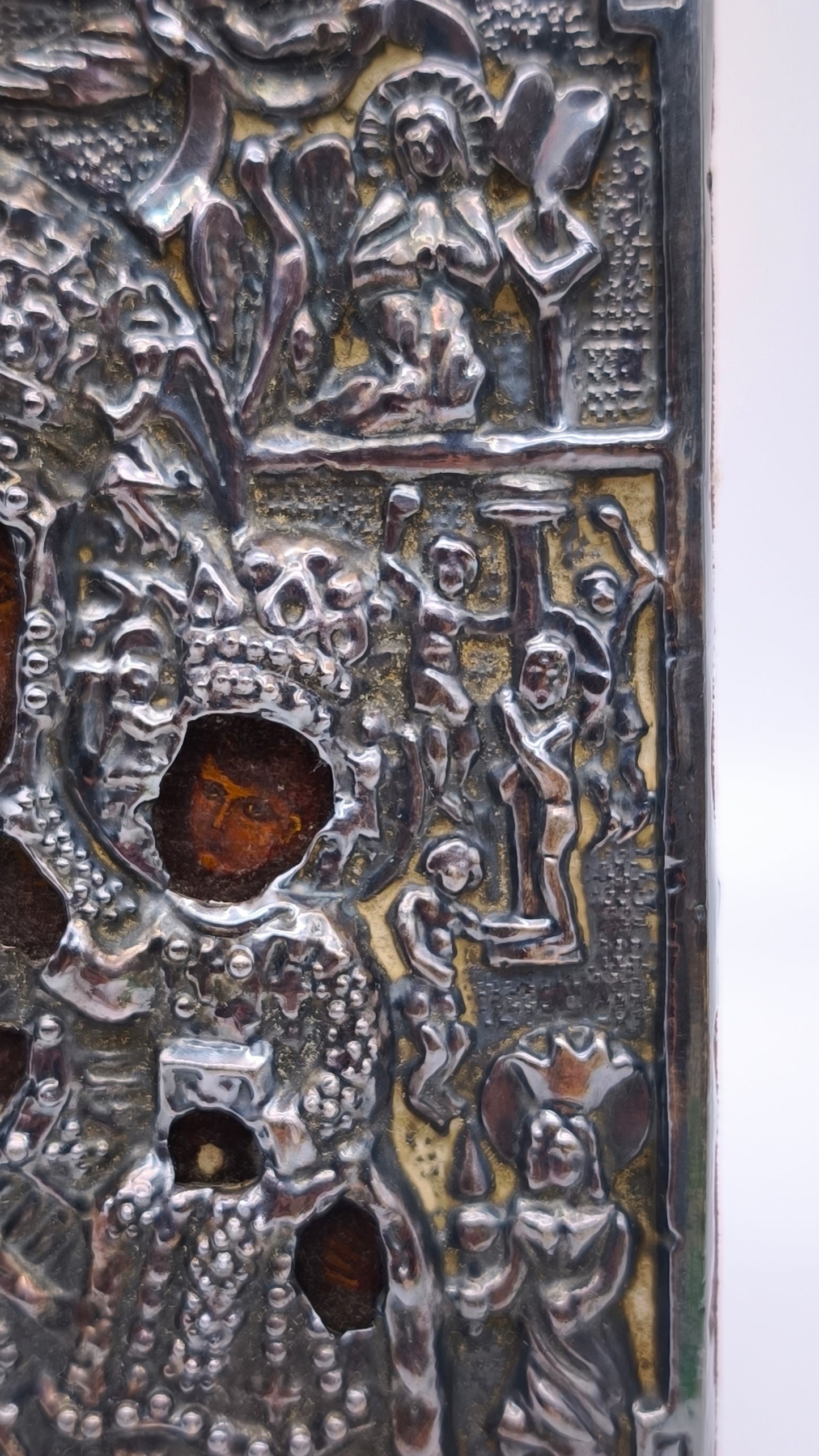 81997 Icona sacra in lastra di metallo argentata battuto a mano