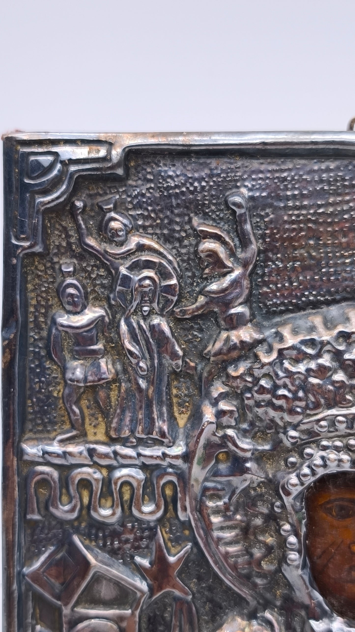 81997 Icona sacra in lastra di metallo argentata battuto a mano