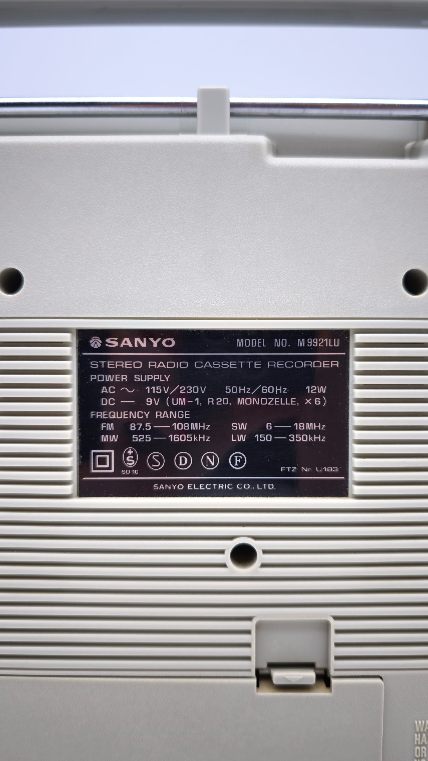 81849 Stereo vintage portatile Sanyo M9921LU
