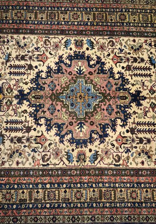 81778 Tappeto in fibra naturale con decorazione a motivo floreale