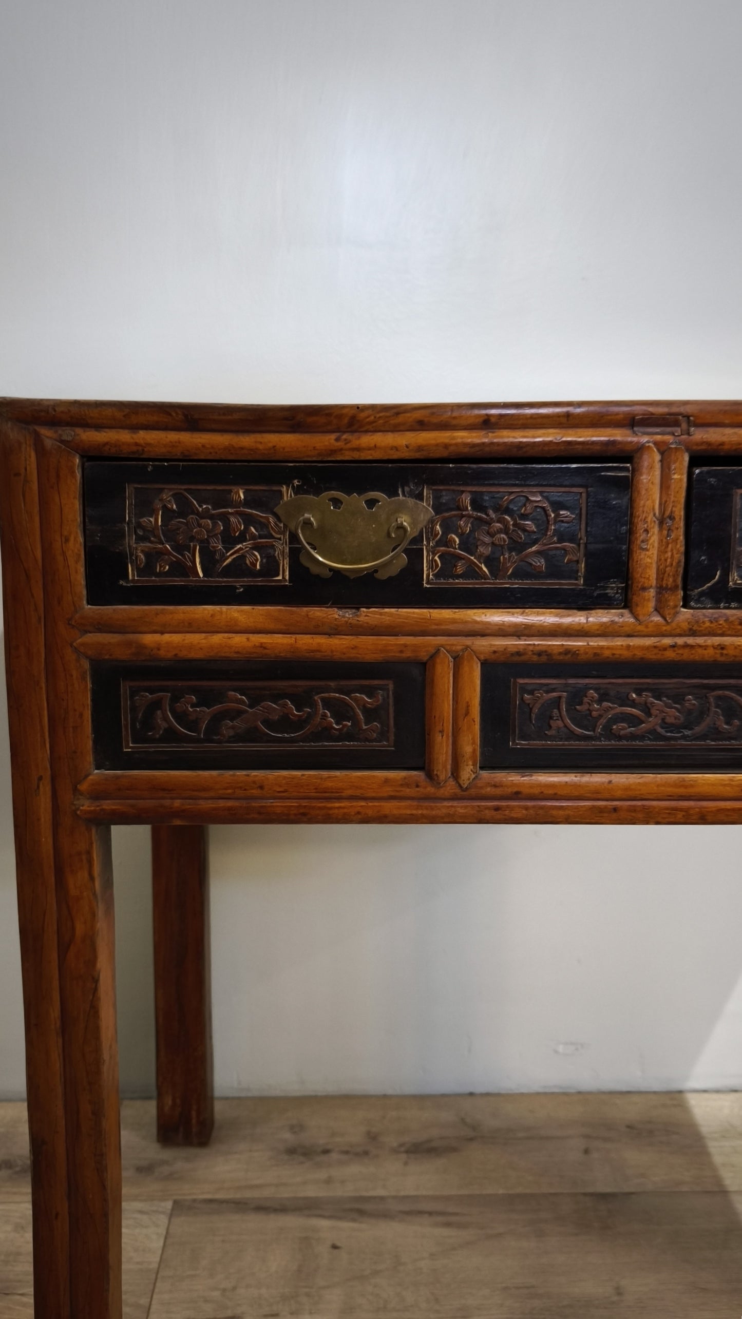 82100 Scrittoio cinese in legno massello