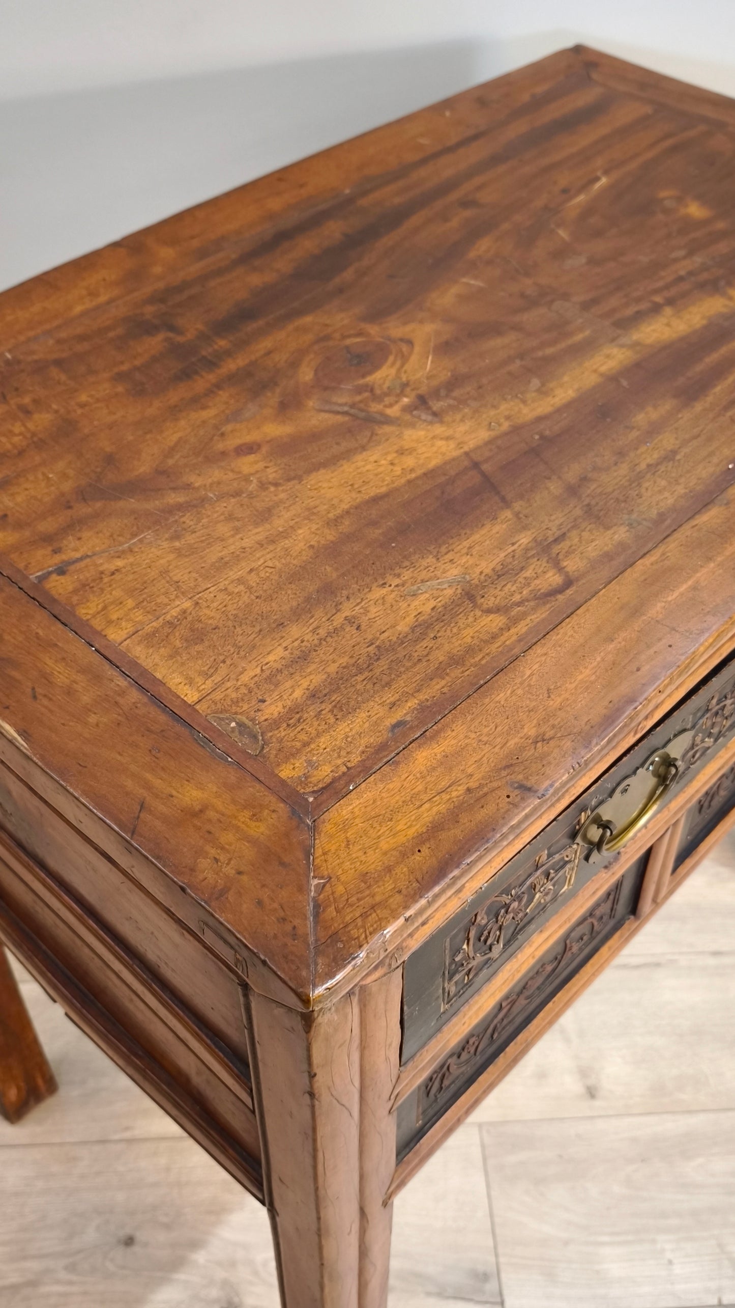 82100 Scrittoio cinese in legno massello