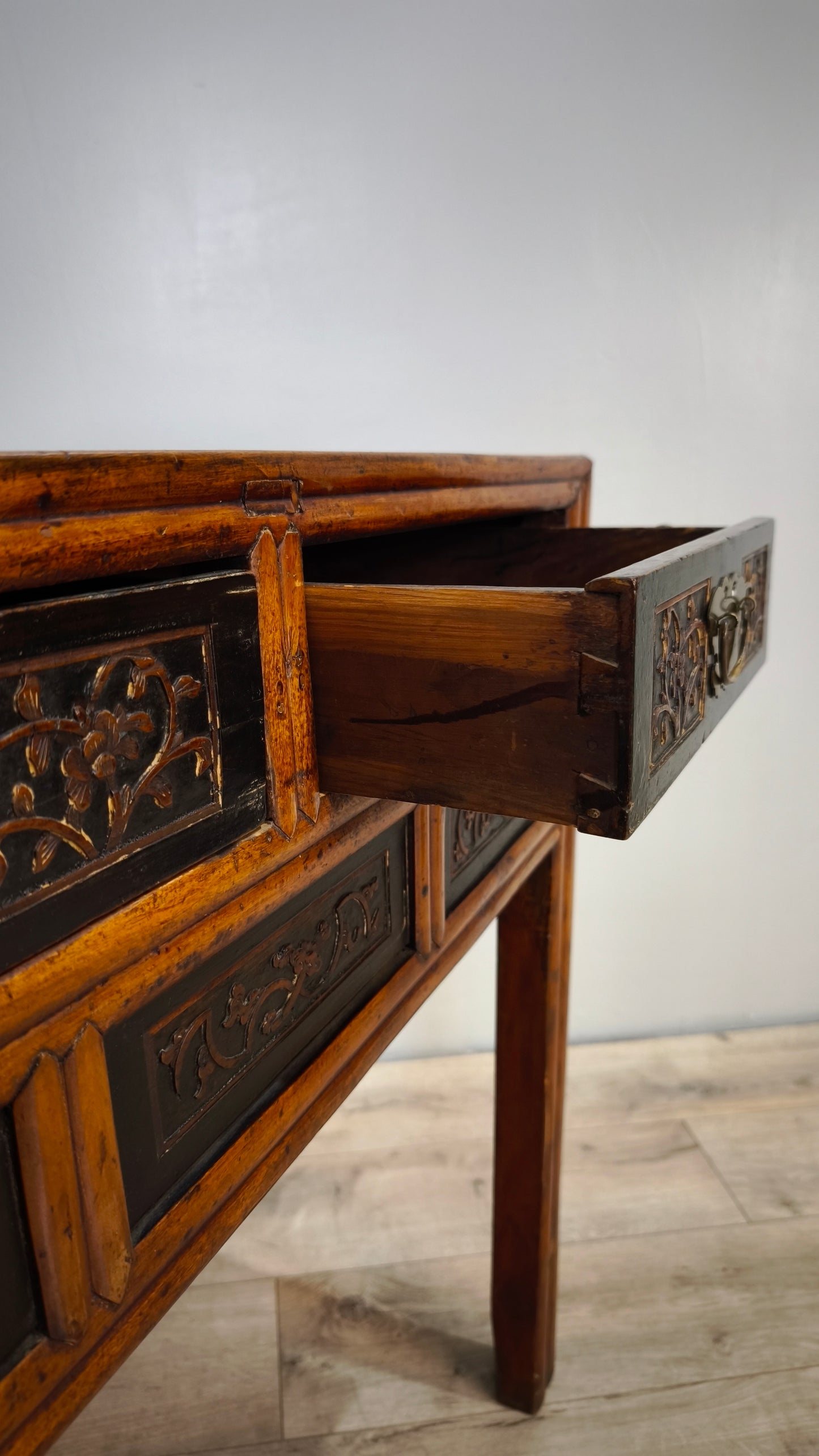 82100 Scrittoio cinese in legno massello