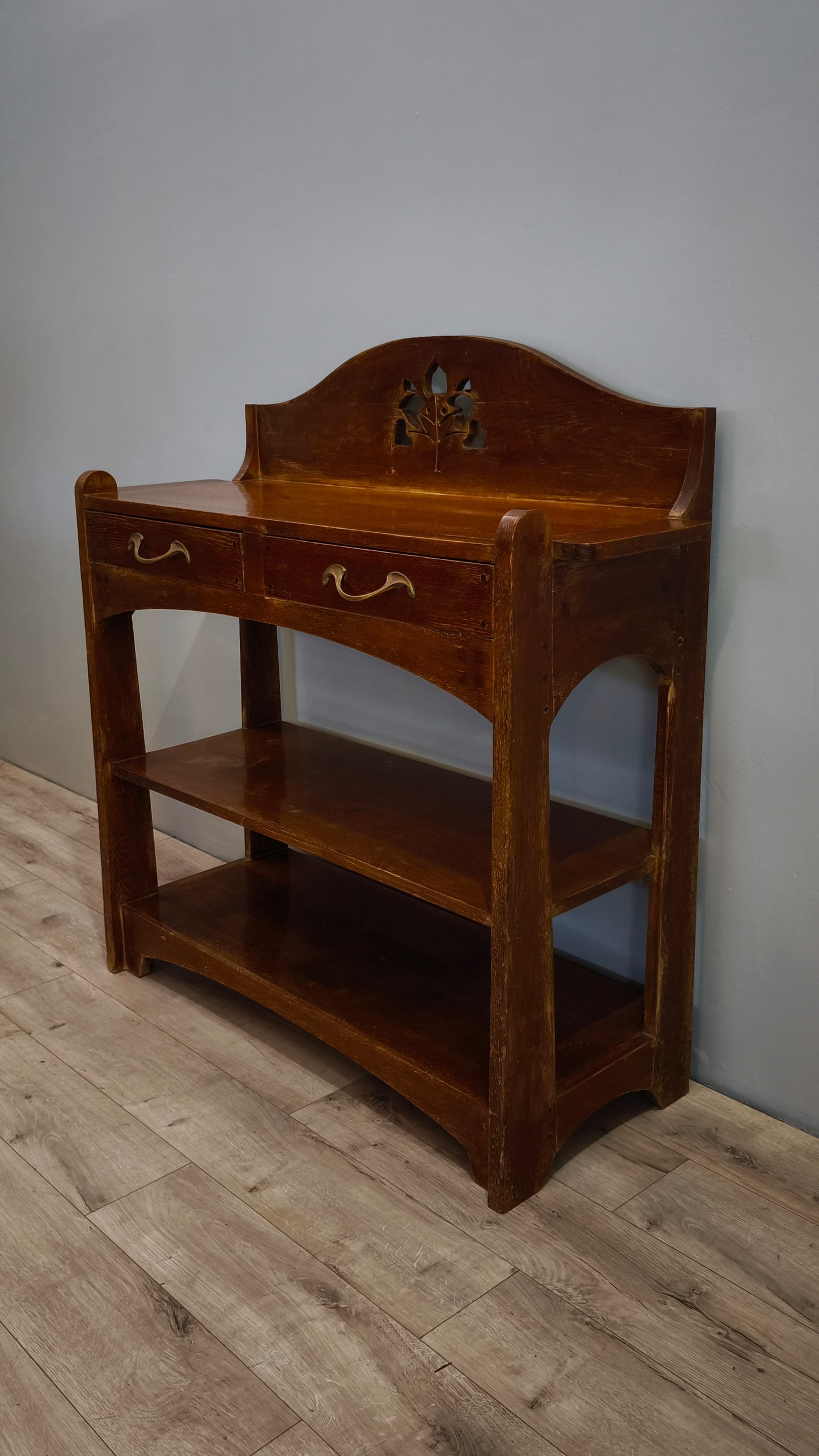 82101 Console in legno di rovere stile Liberty