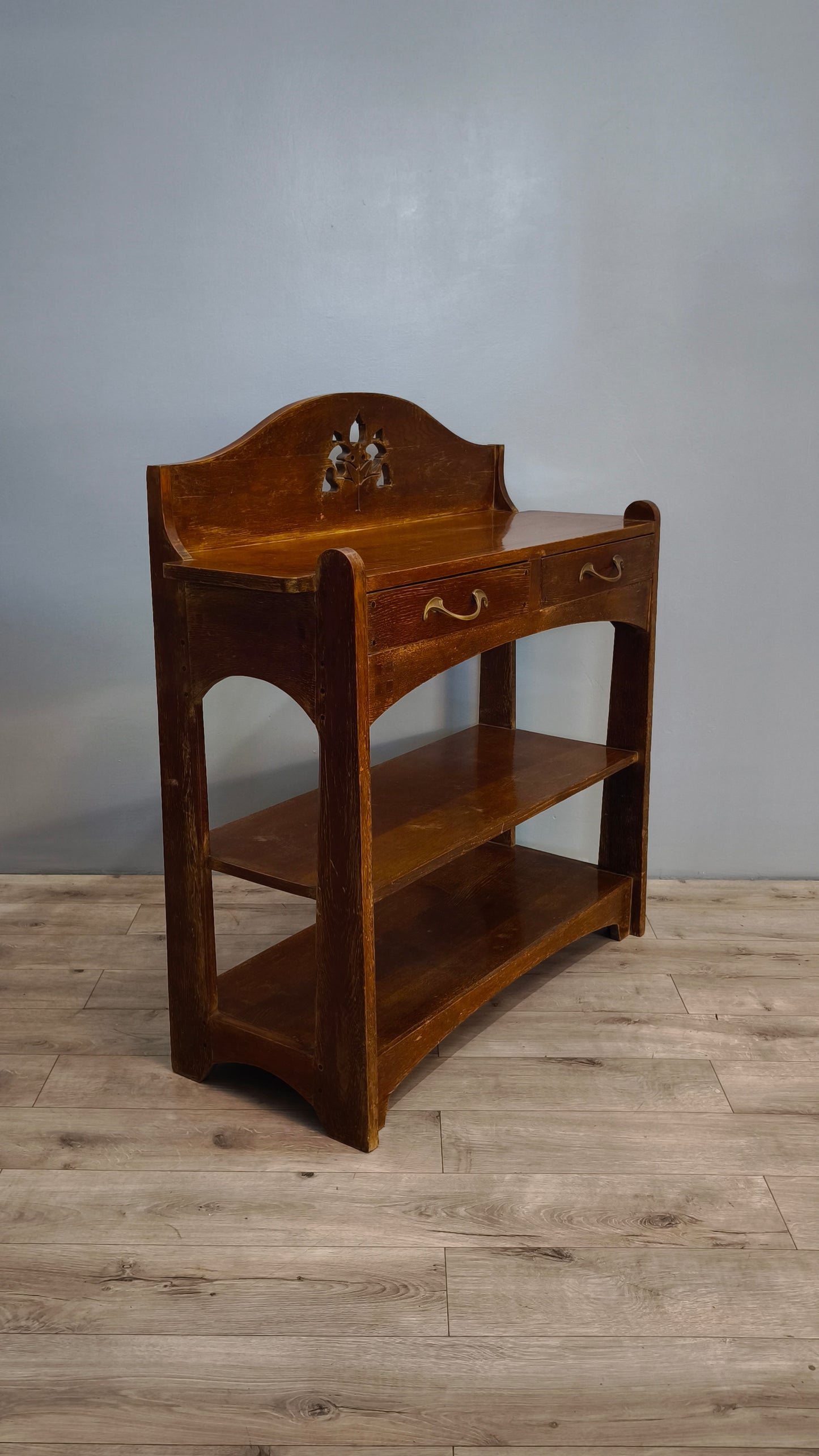 82101 Console in legno di rovere stile Liberty