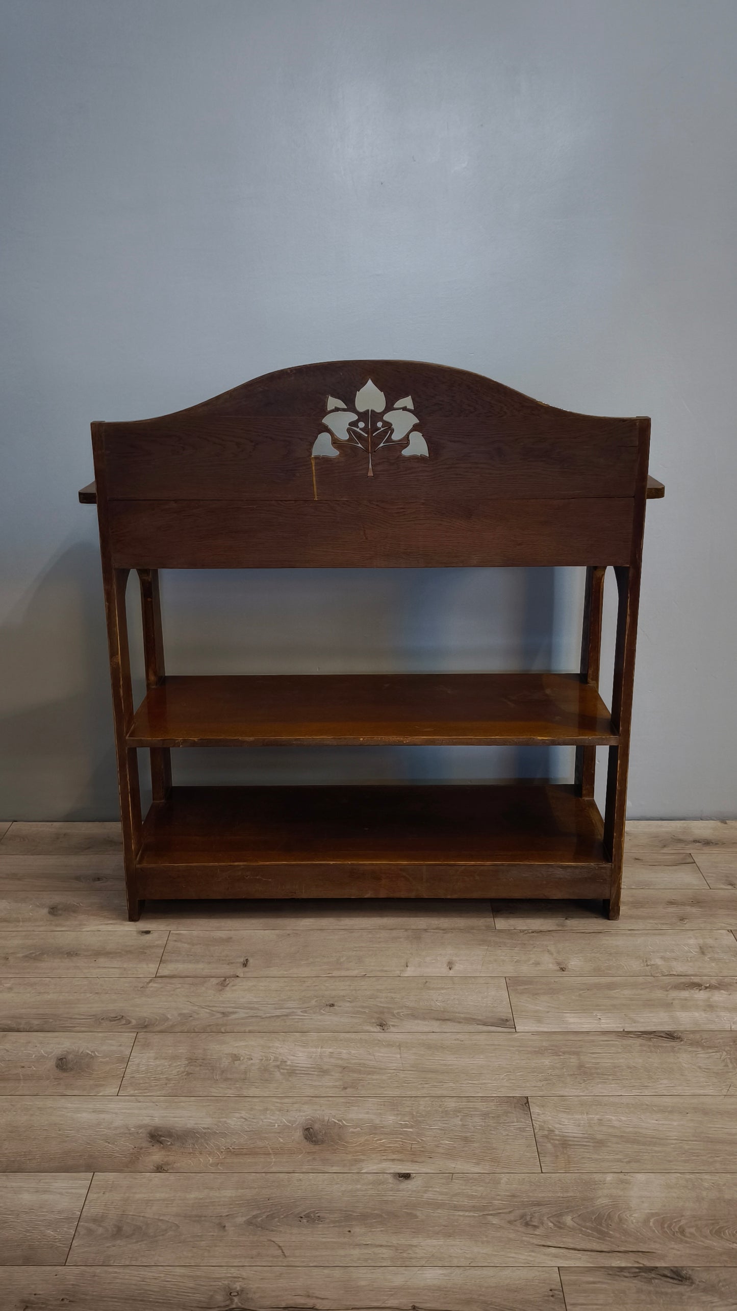 82101 Console in legno di rovere stile Liberty