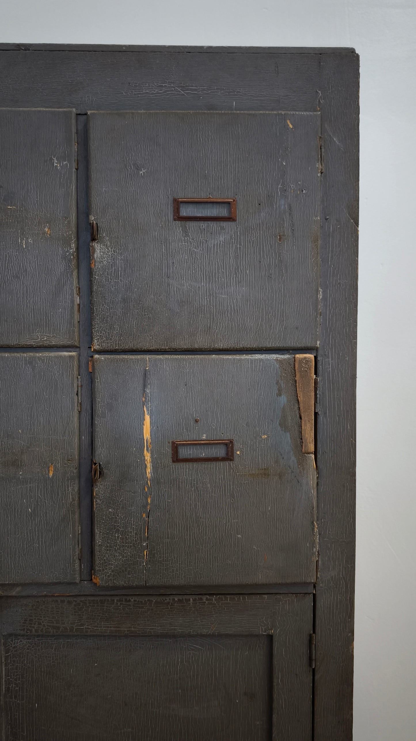 82114 Mobile archivio grigio in legno Castelli