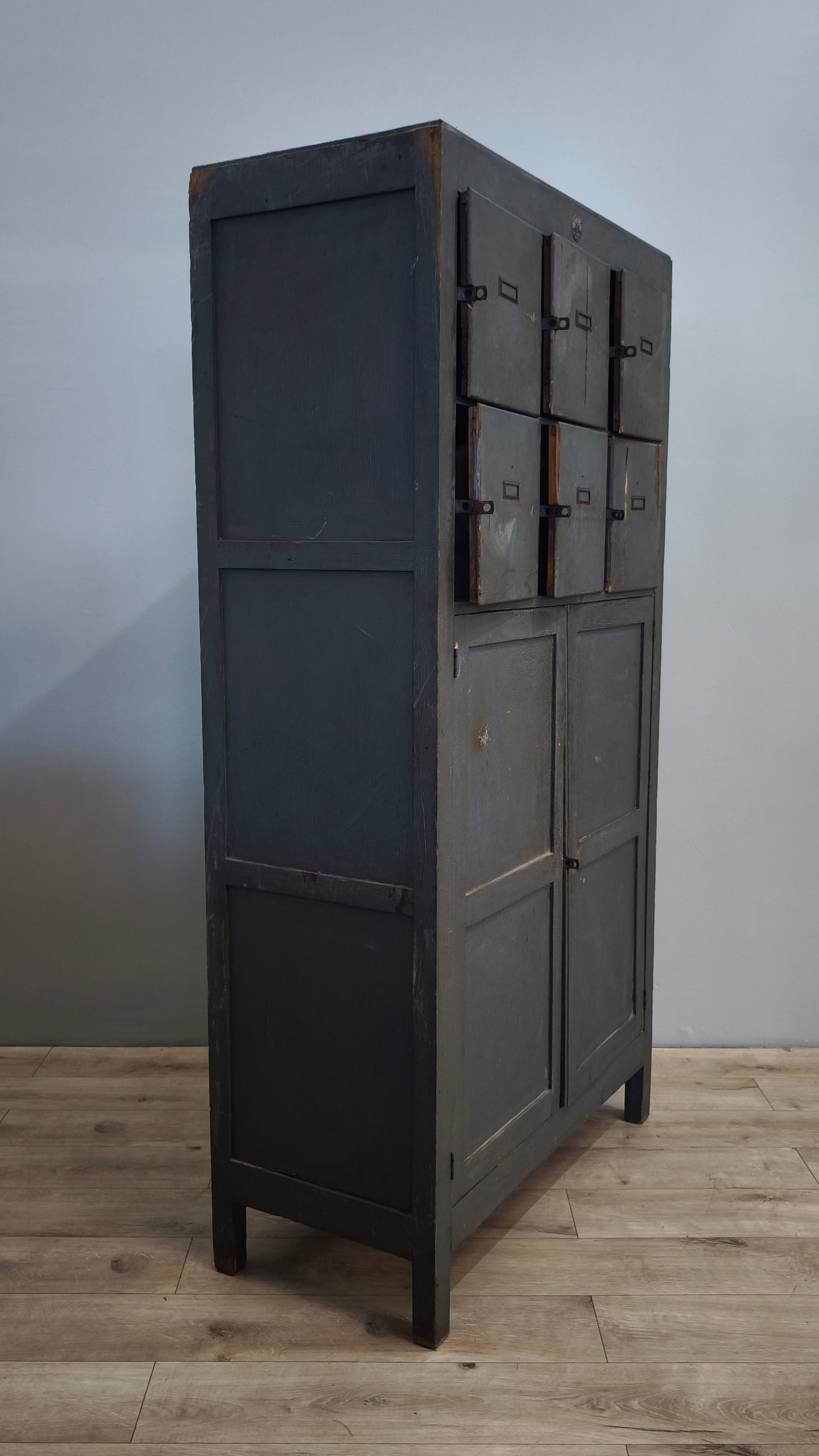 82114 Mobile archivio grigio in legno Castelli