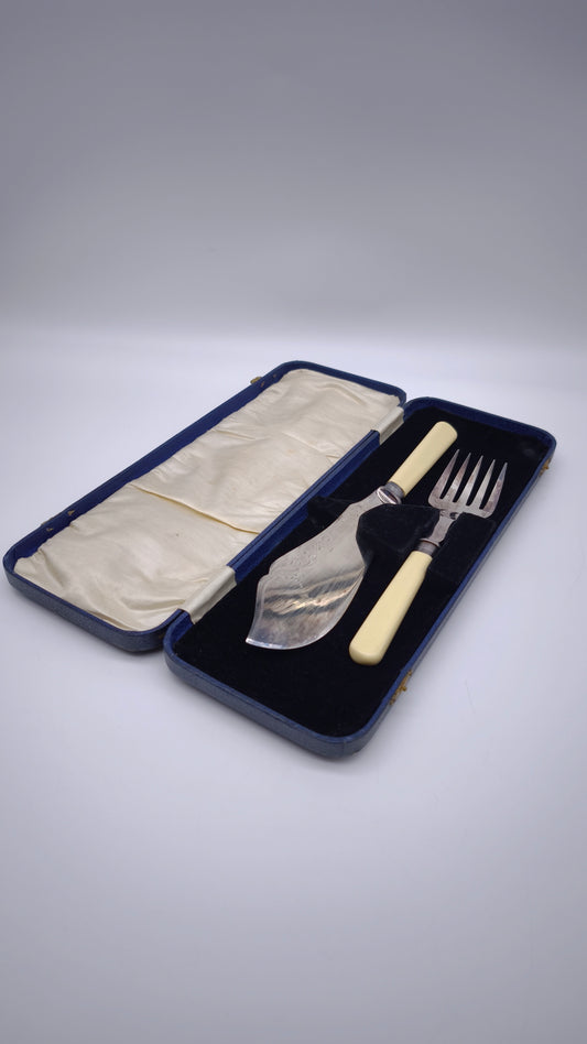 82141 Coppia di posate silver plated da portata da pesce