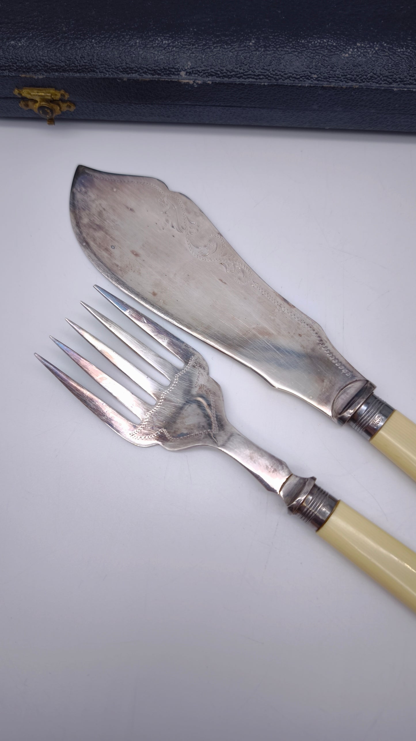 82141 Coppia di posate silver plated da portata da pesce