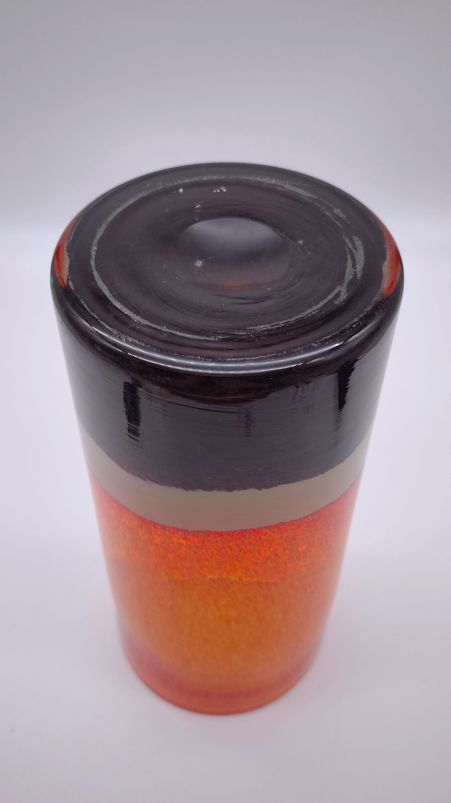 82102 Vaso in vetro arancio con base nera