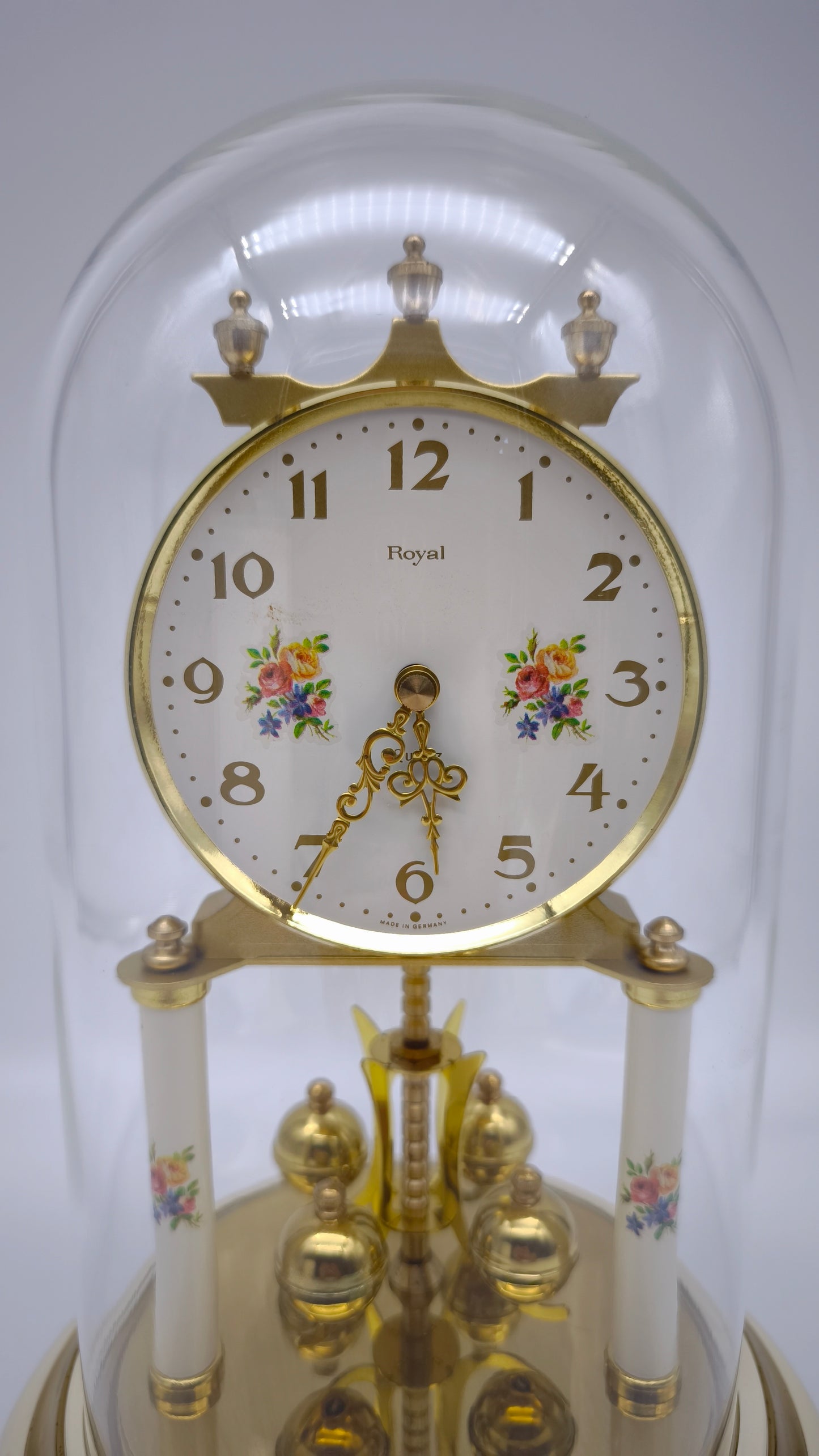 82033 Orologio da tavolo Royal con campana in vetro