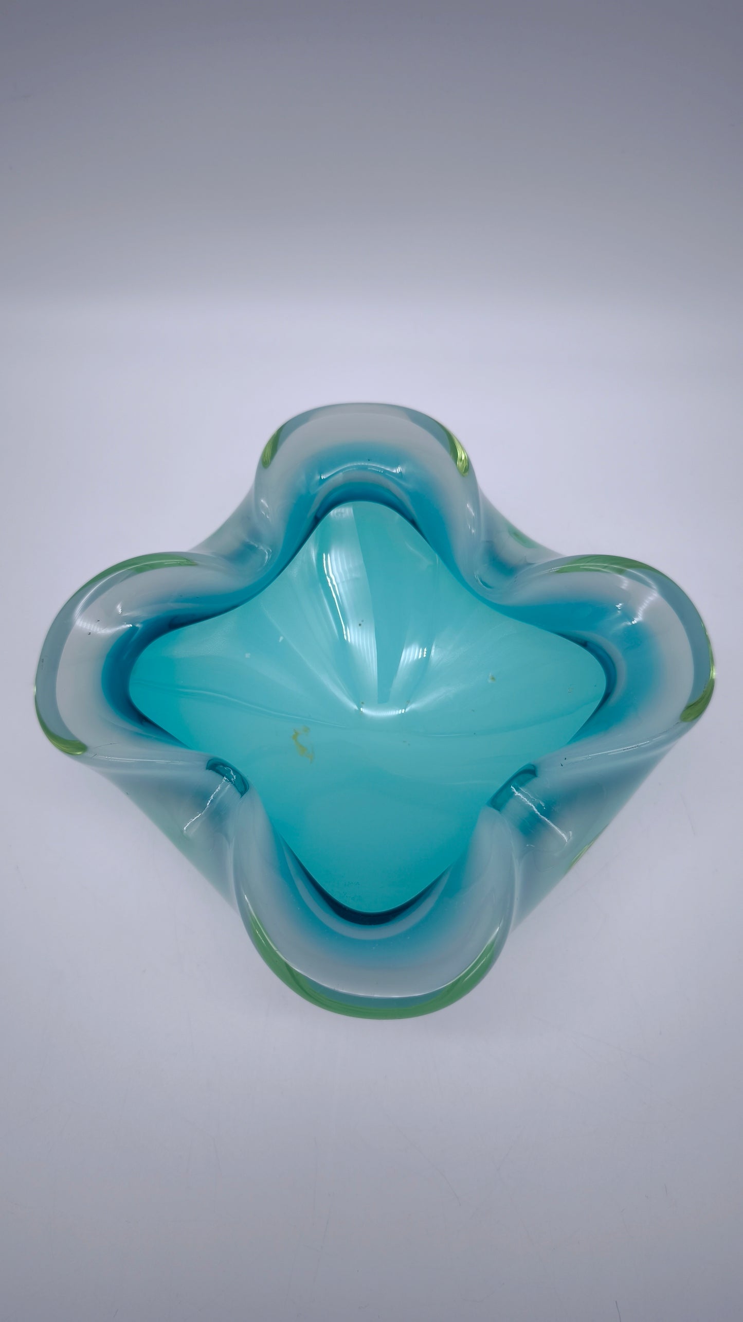 81959 Porta cenere in vetro di Murano azzurro