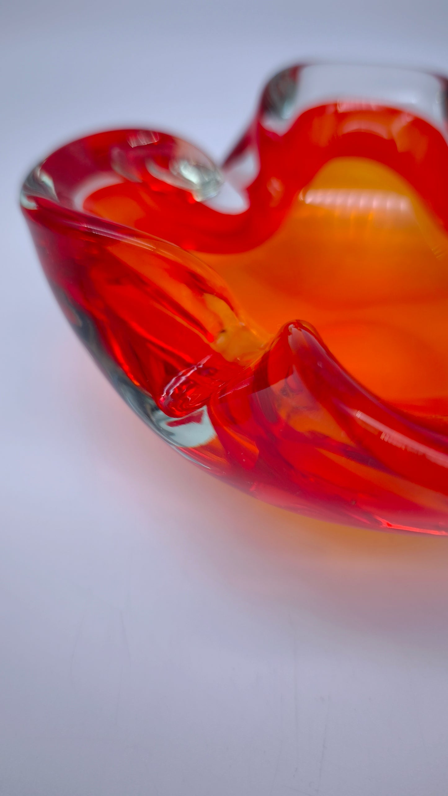 82018 Porta cenere in vetro di Murano rosso