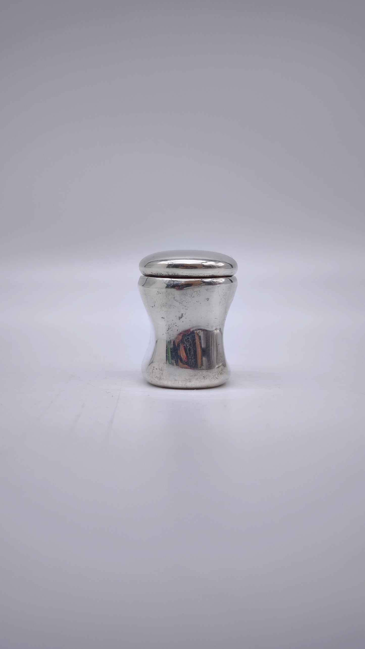 82199 Scatolina porta pillole Tiffany & Co., collezione Elsa Peretti