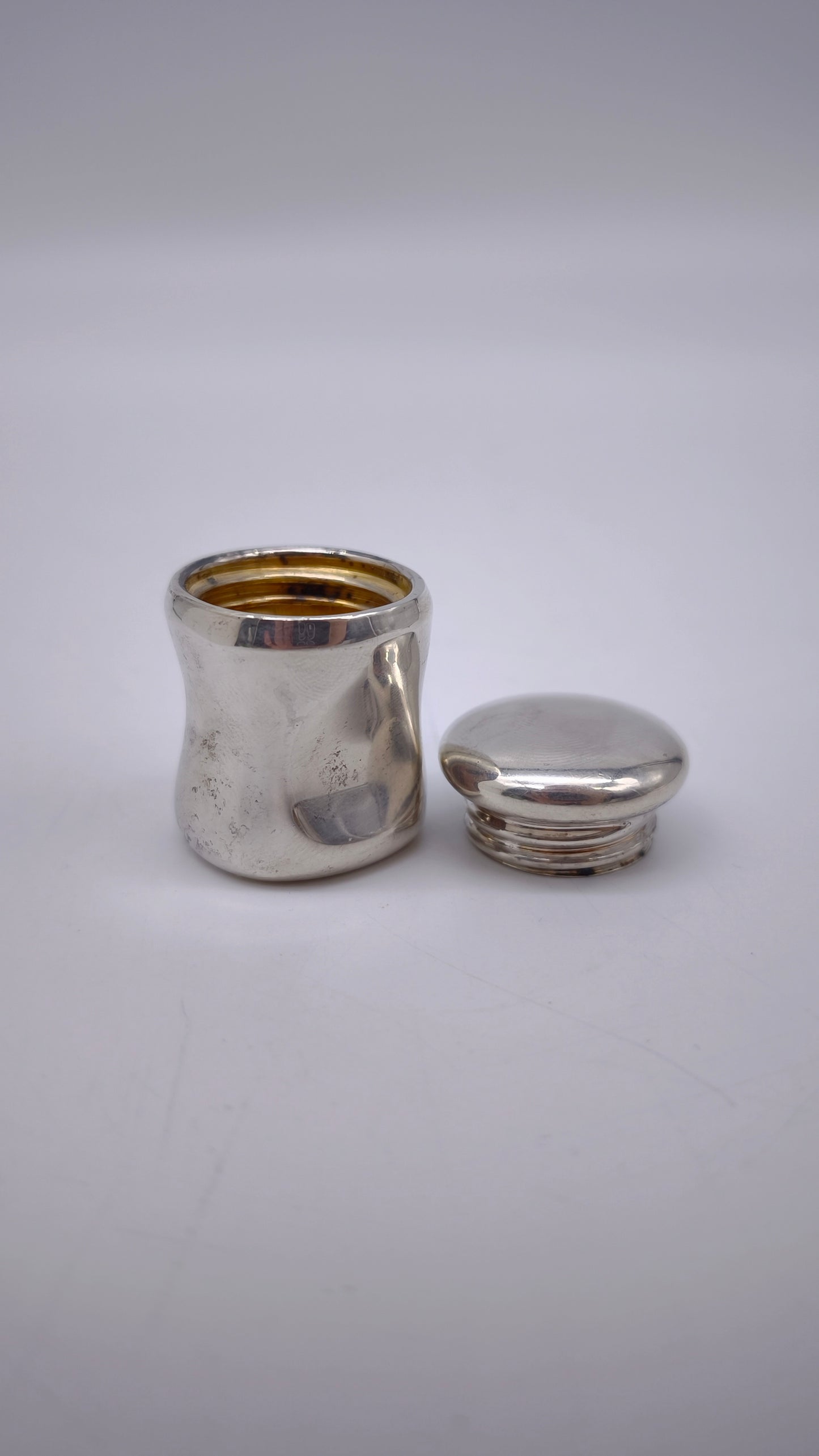 82199 Scatolina porta pillole Tiffany & Co., collezione Elsa Peretti