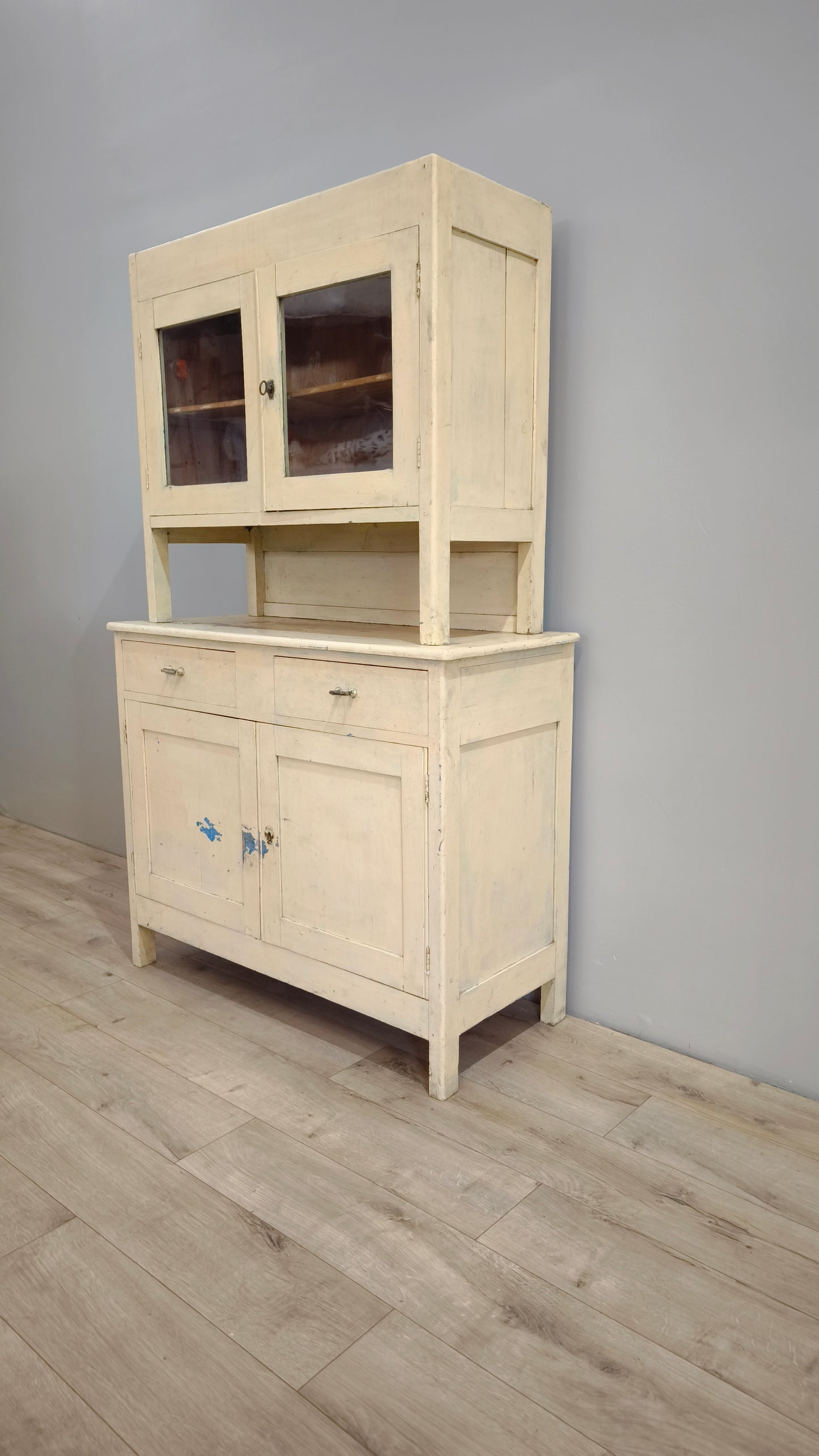 82116 Credenza bianca con due sportelli